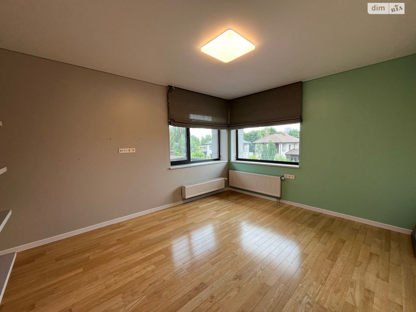 двоповерховий будинок з гаражем, 350 кв. м, цегла. Продаж у Гореничах фото 1 двоповерховий будинок з гаражем, 350 кв. м, цегла. Продаж у Гореничах фото 1