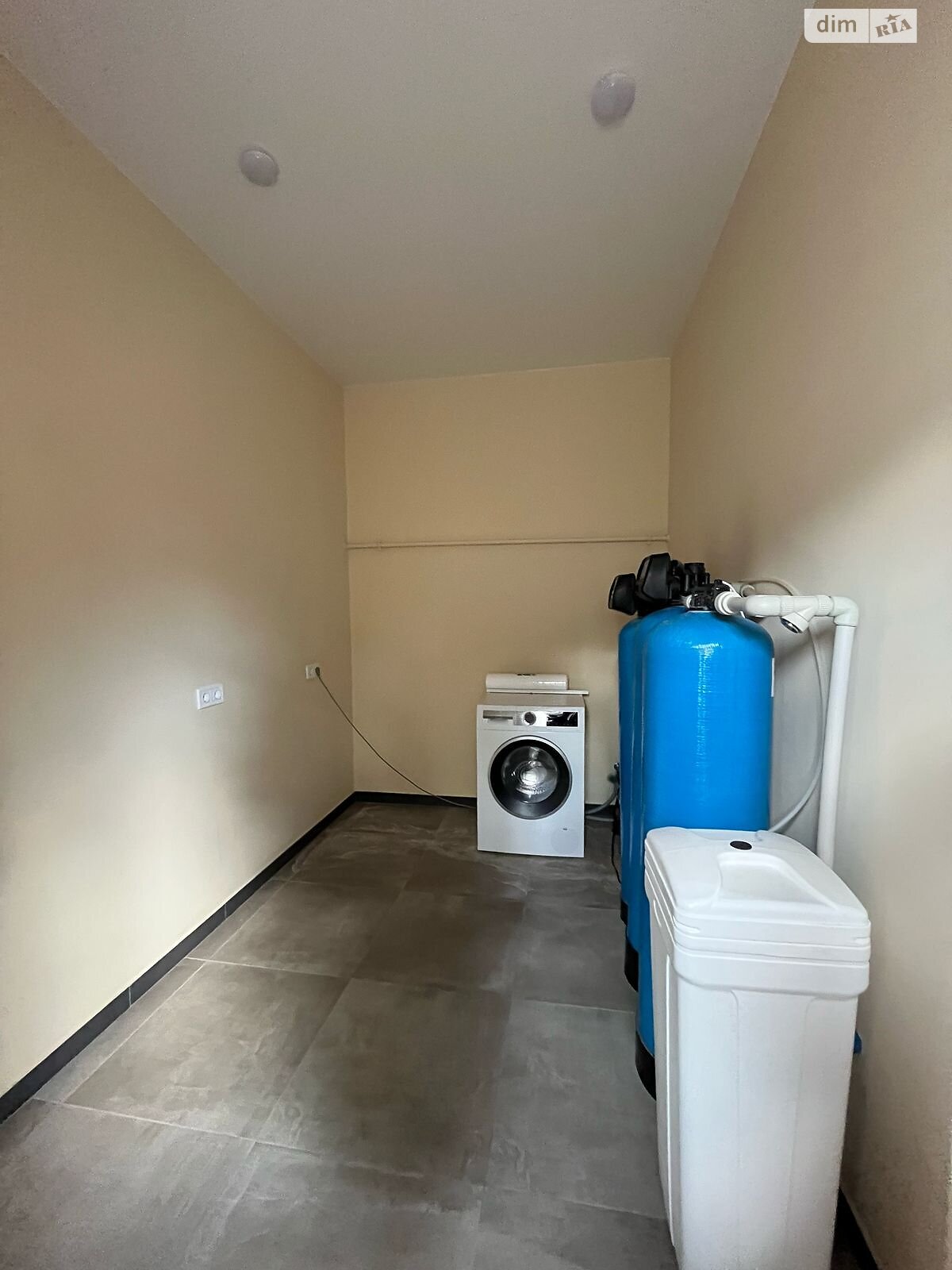 двоповерховий будинок з гаражем, 350 кв. м, цегла. Продаж у Гореничах фото 1 двоповерховий будинок з гаражем, 350 кв. м, цегла. Продаж у Гореничах фото 1