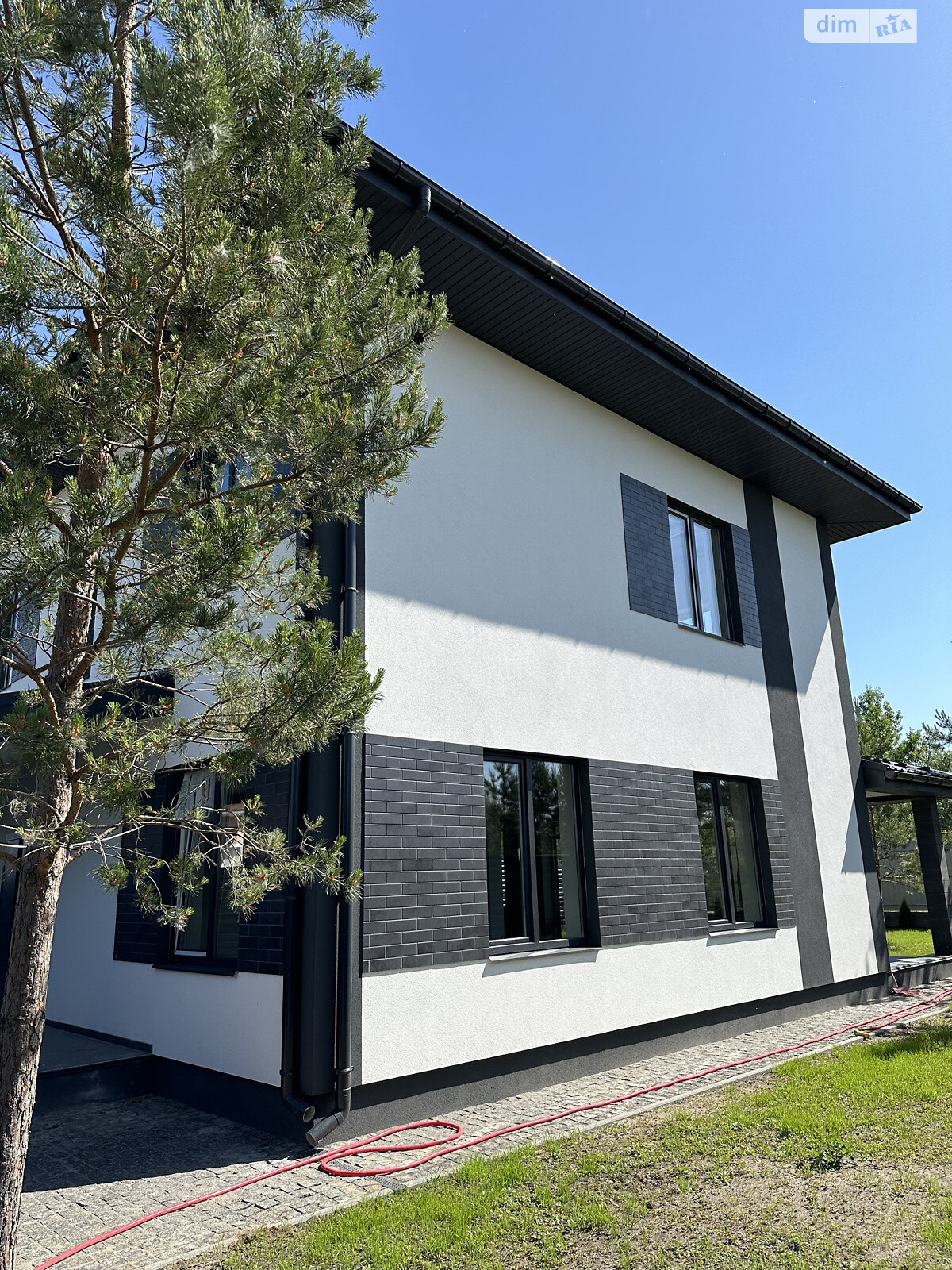 двухэтажный дом с отоплением, 150 кв. м, кирпич. Продажа в Гореничах фото 1 двухэтажный дом с отоплением, 150 кв. м, кирпич. Продажа в Гореничах фото 1
