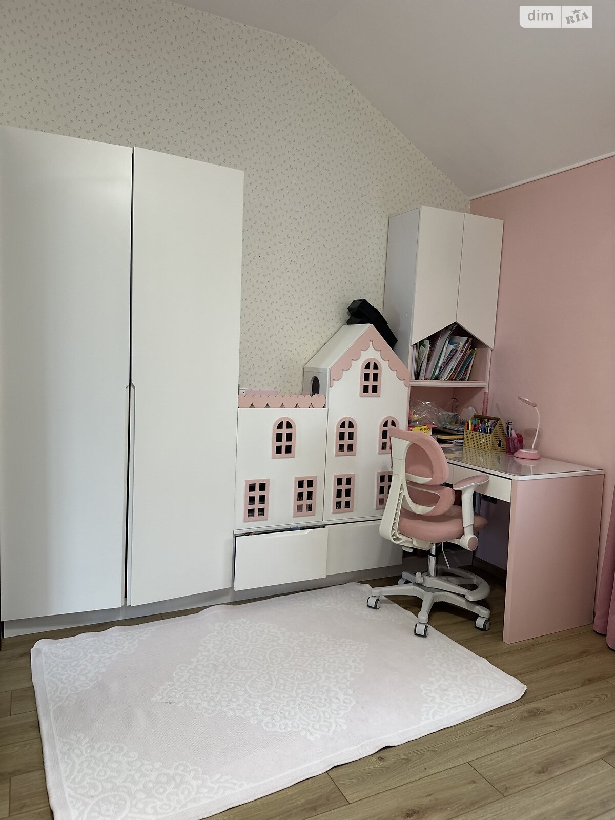 двухэтажный дом с гаражом, 120 кв. м, кирпич. Продажа в Гореничах фото 1 двухэтажный дом с гаражом, 120 кв. м, кирпич. Продажа в Гореничах фото 1