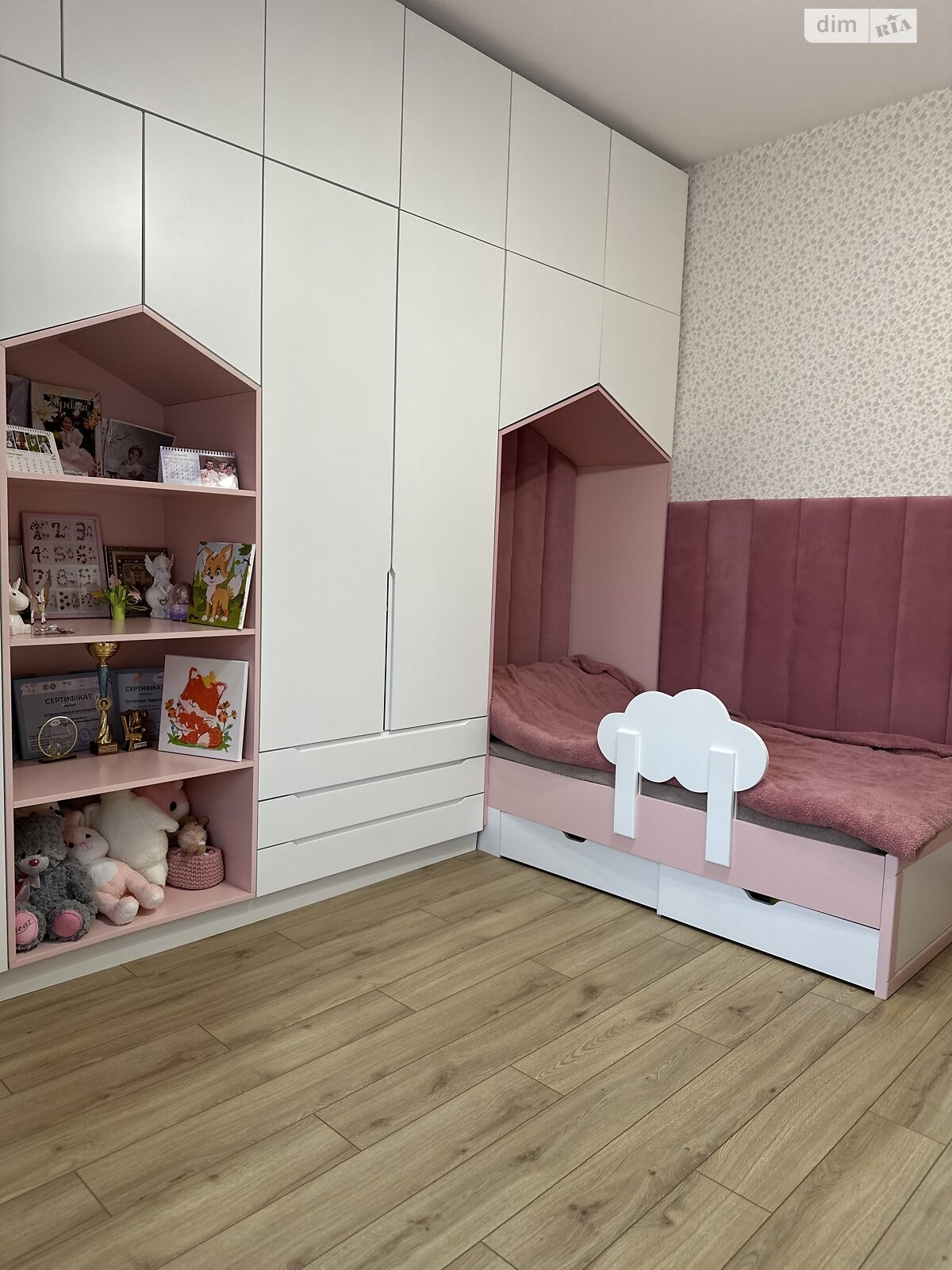 двухэтажный дом с гаражом, 120 кв. м, кирпич. Продажа в Гореничах фото 1 двухэтажный дом с гаражом, 120 кв. м, кирпич. Продажа в Гореничах фото 1
