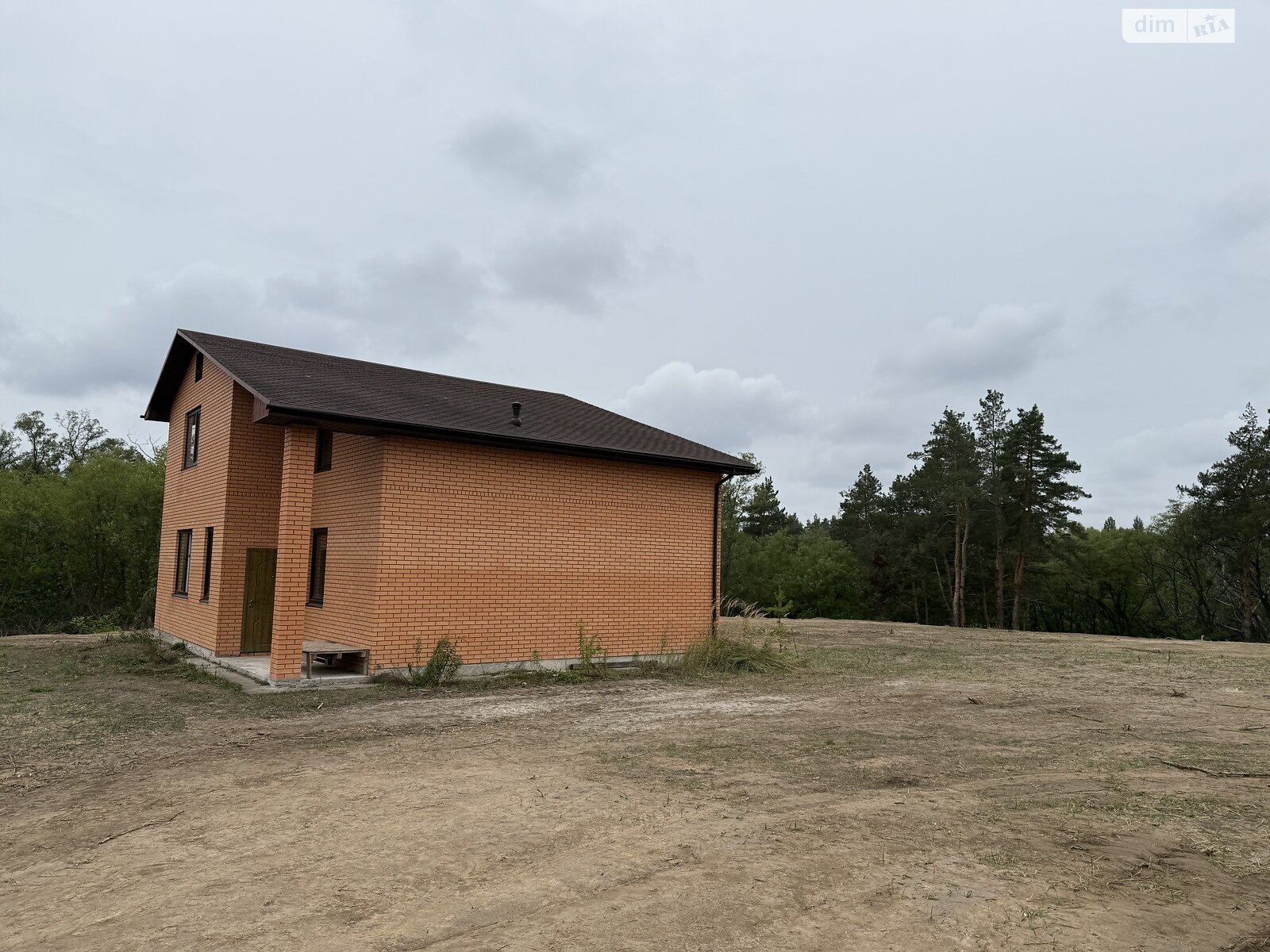 двухэтажный дом с ремонтом, 150 кв. м, кирпич. Продажа в Гореничах фото 1