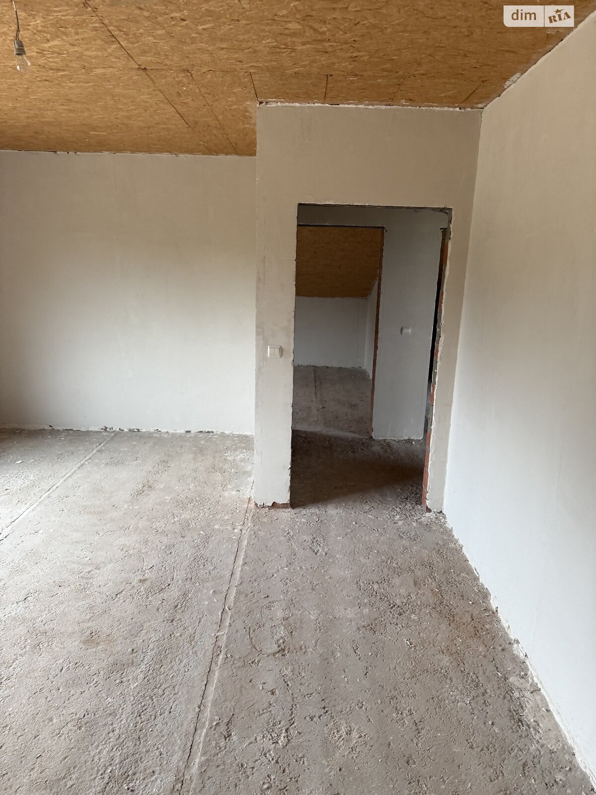 двухэтажный дом с ремонтом, 150 кв. м, кирпич. Продажа в Гореничах фото 1