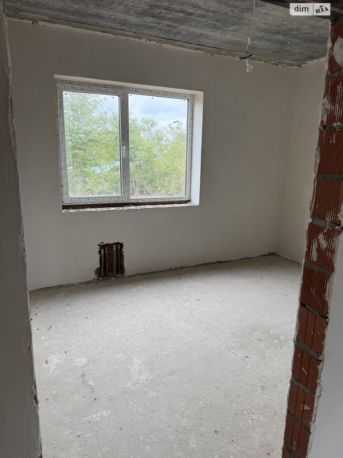 двухэтажный дом с ремонтом, 150 кв. м, кирпич. Продажа в Гореничах фото 1