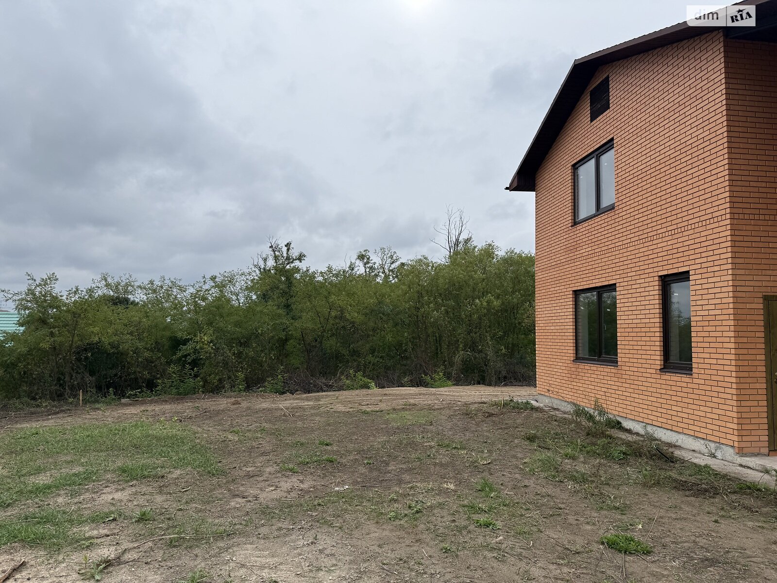 двухэтажный дом с ремонтом, 150 кв. м, кирпич. Продажа в Гореничах фото 1