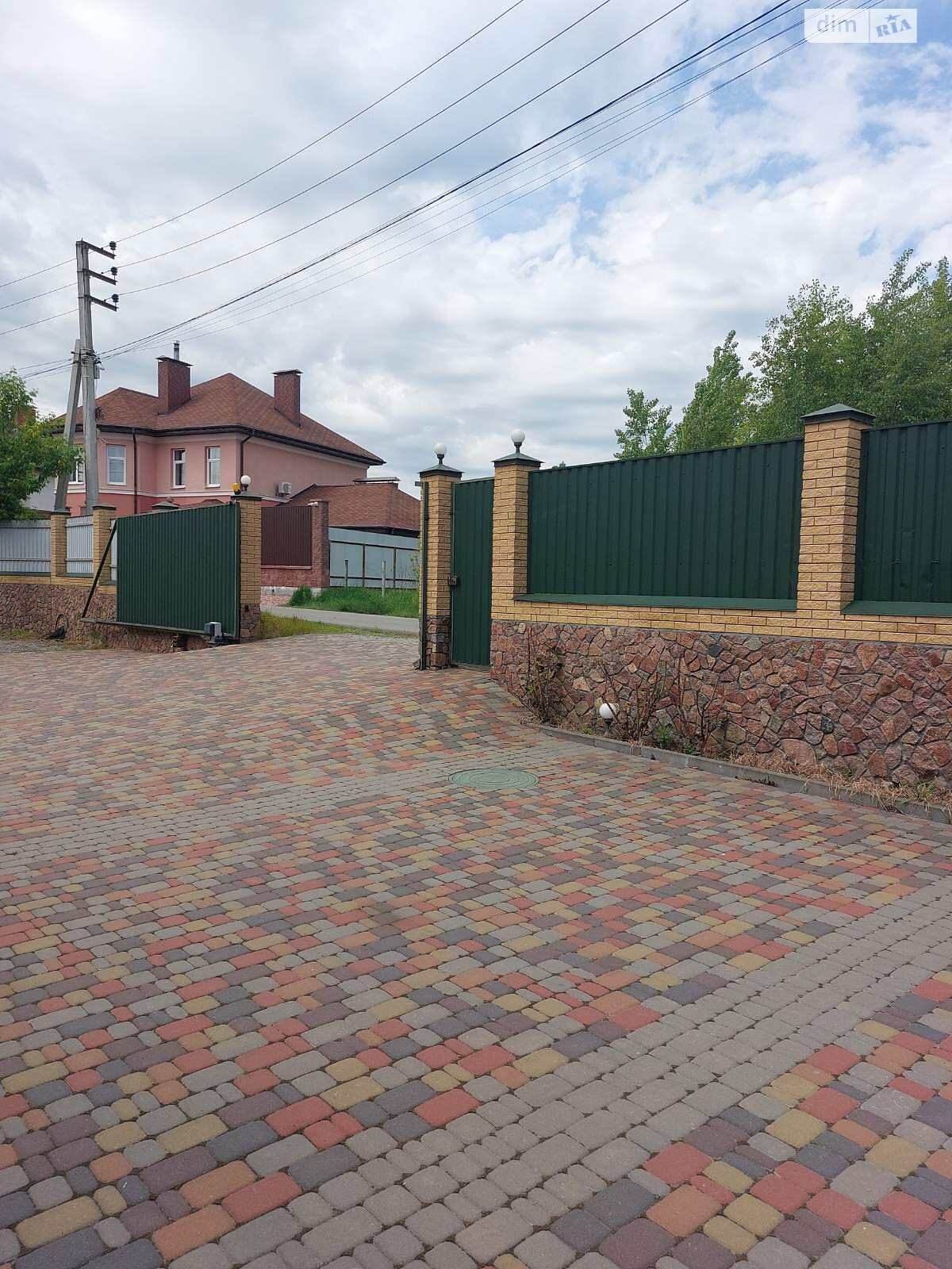 двоповерховий будинок бесідка, 486 кв. м, цегла. Продаж у Гореничах фото 1 двоповерховий будинок бесідка, 486 кв. м, цегла. Продаж у Гореничах фото 1