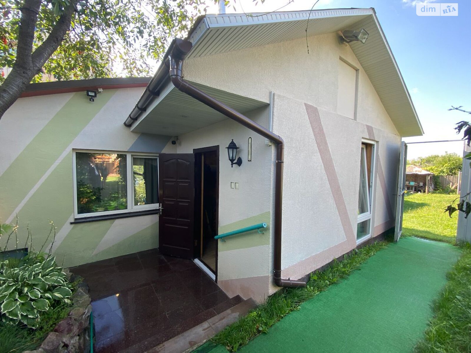 двухэтажный дом с отоплением, 256 кв. м, кирпич. Продажа в Гореничах фото 1 двухэтажный дом с отоплением, 256 кв. м, кирпич. Продажа в Гореничах фото 1
