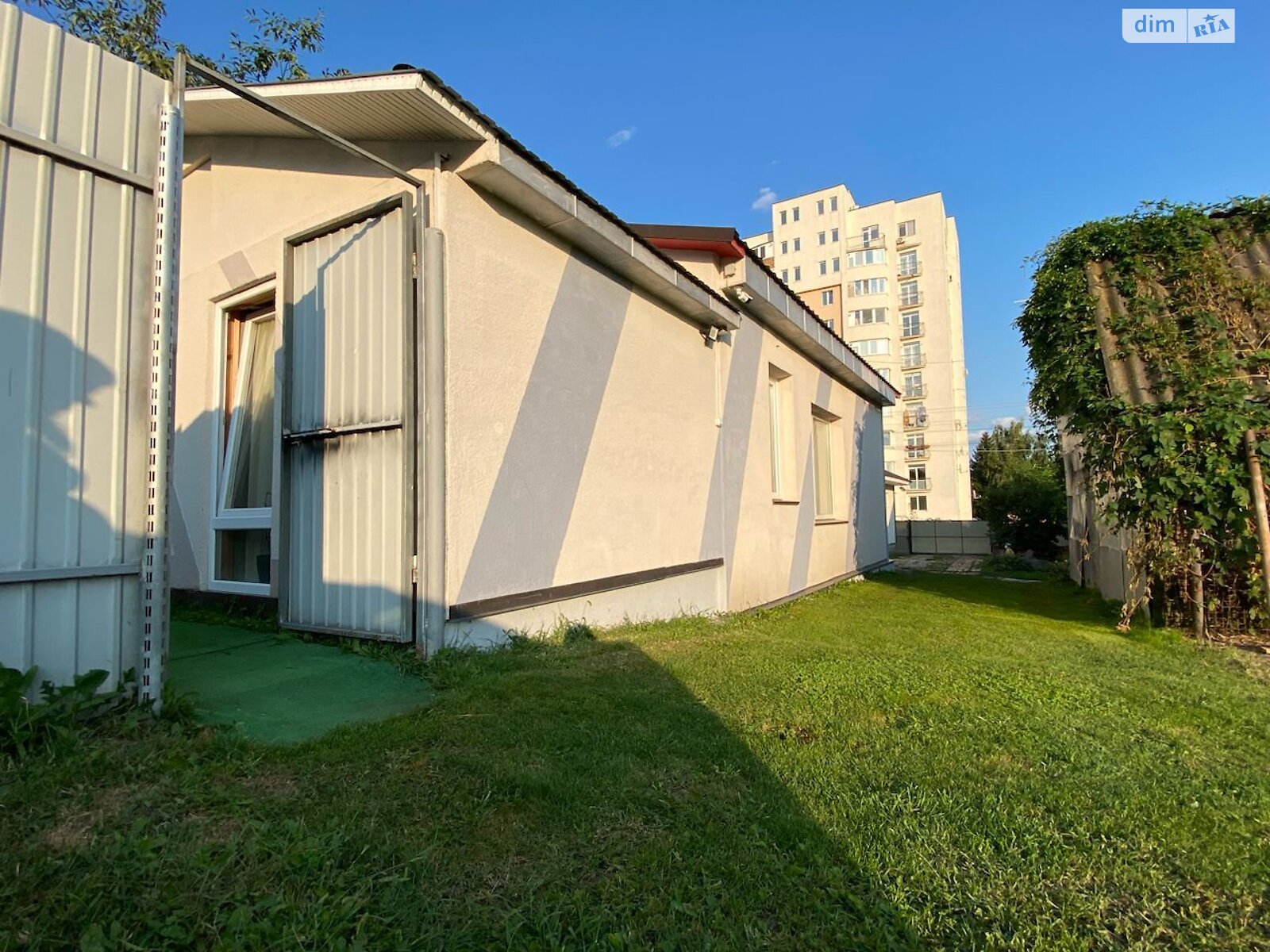 двухэтажный дом с отоплением, 256 кв. м, кирпич. Продажа в Гореничах фото 1 двухэтажный дом с отоплением, 256 кв. м, кирпич. Продажа в Гореничах фото 1
