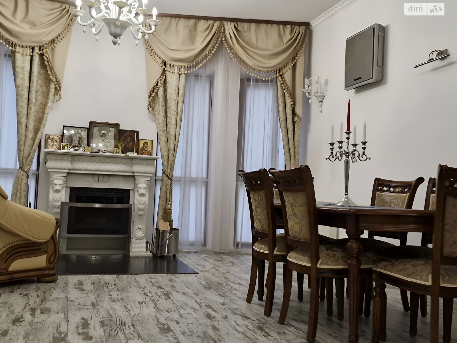 двухэтажный дом с гаражом, 348.8 кв. м, кирпич. Продажа в Гореничах фото 1 двухэтажный дом с гаражом, 348.8 кв. м, кирпич. Продажа в Гореничах фото 1