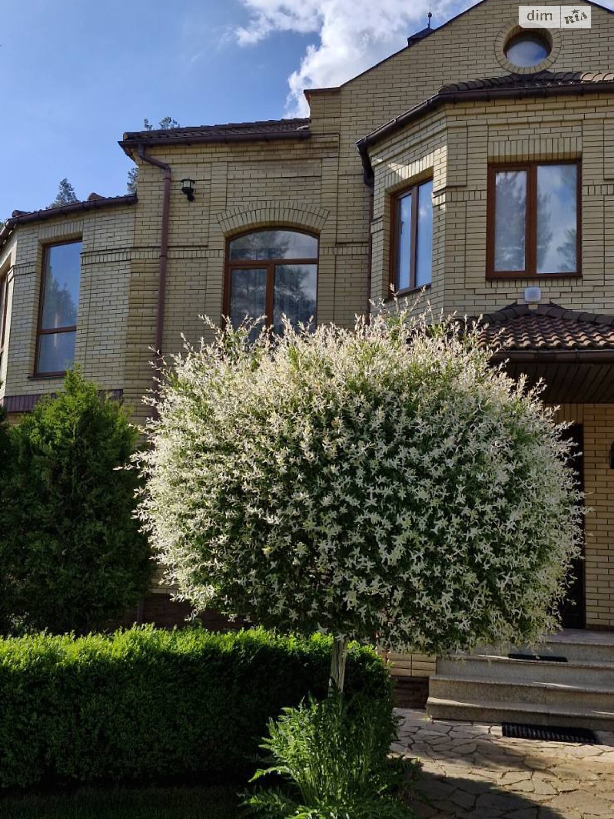 двоповерховий будинок з гаражем, 348.8 кв. м, цегла. Продаж у Гореничах фото 1 двоповерховий будинок з гаражем, 348.8 кв. м, цегла. Продаж у Гореничах фото 1