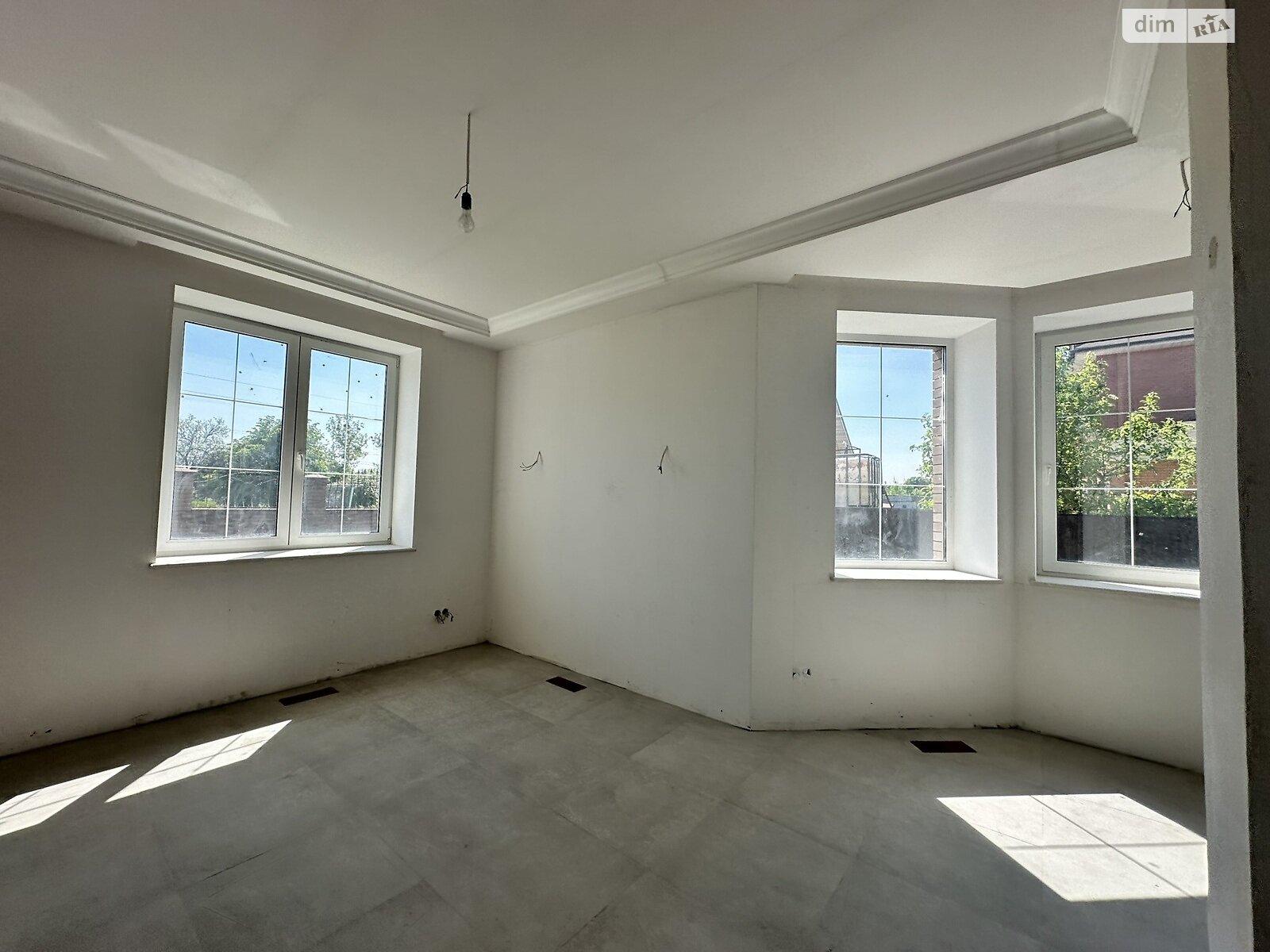 двухэтажный дом с верандой, 300 кв. м, кирпич. Продажа в Гореничах фото 1 двухэтажный дом с верандой, 300 кв. м, кирпич. Продажа в Гореничах фото 1
