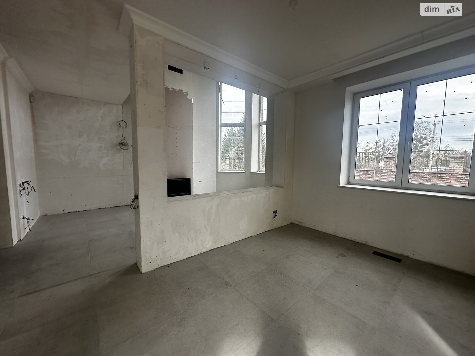 двухэтажный дом с верандой, 300 кв. м, кирпич. Продажа в Гореничах фото 1 двухэтажный дом с верандой, 300 кв. м, кирпич. Продажа в Гореничах фото 1