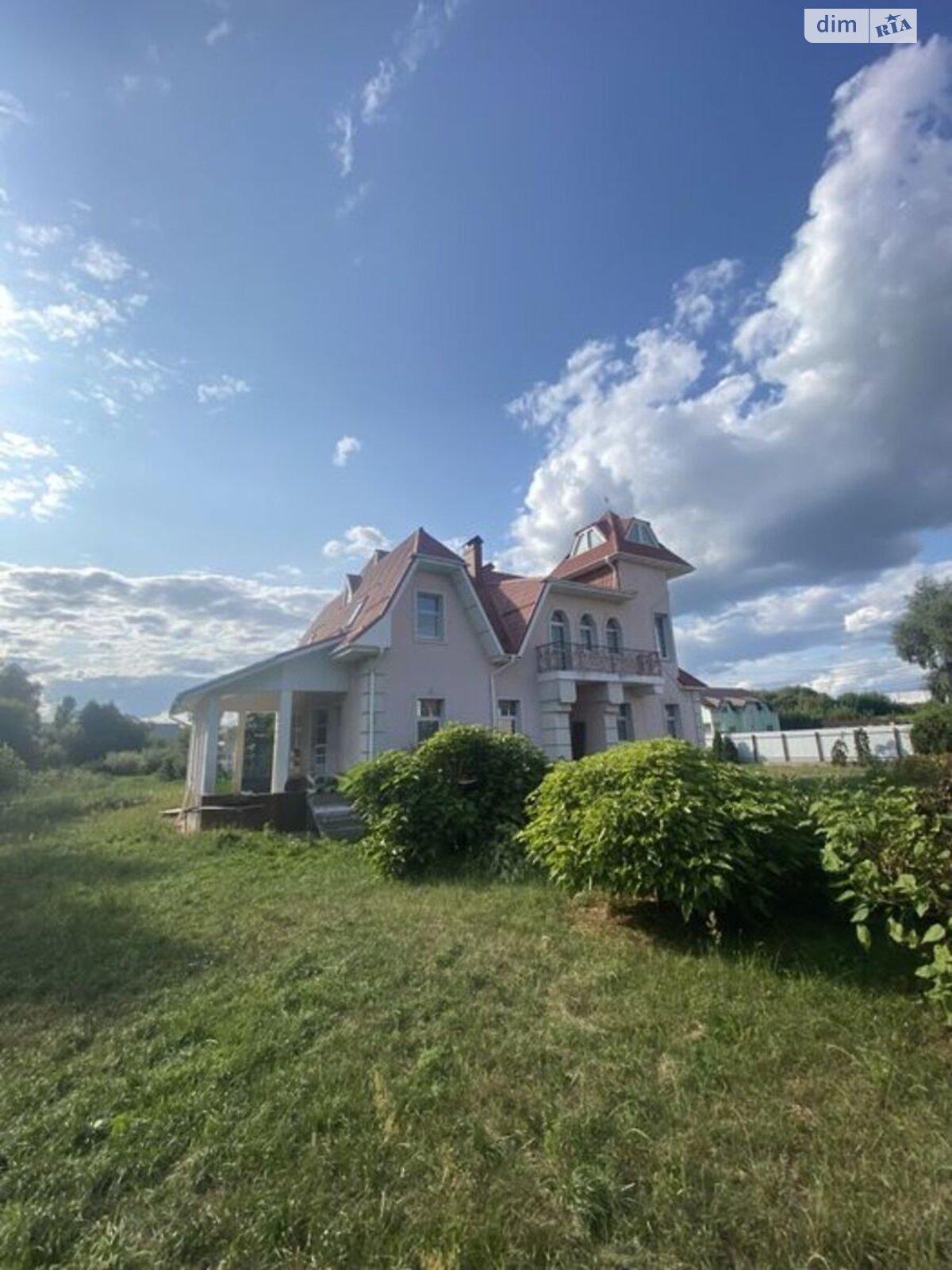 двухэтажный дом с верандой, 298.6 кв. м, кирпич. Продажа в Гореничах фото 1 двухэтажный дом с верандой, 298.6 кв. м, кирпич. Продажа в Гореничах фото 1