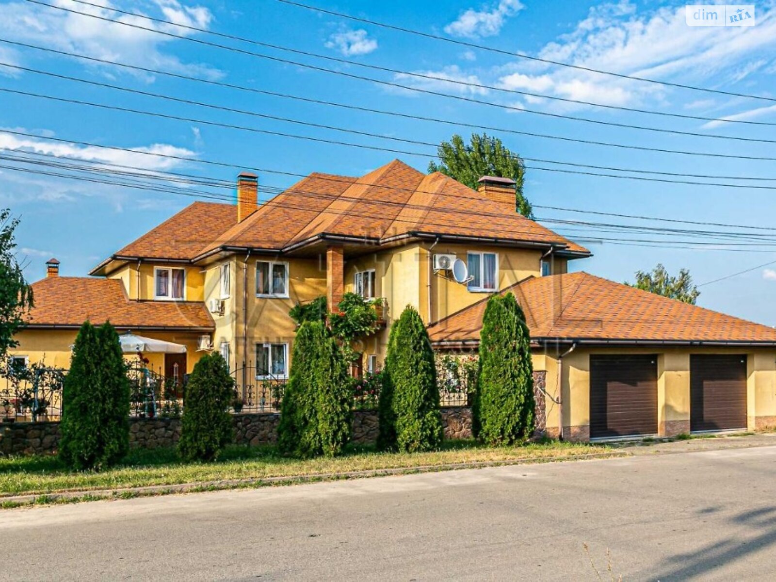 двоповерховий будинок з опаленням, 456 кв. м, цегла. Продаж у Гореничах фото 1