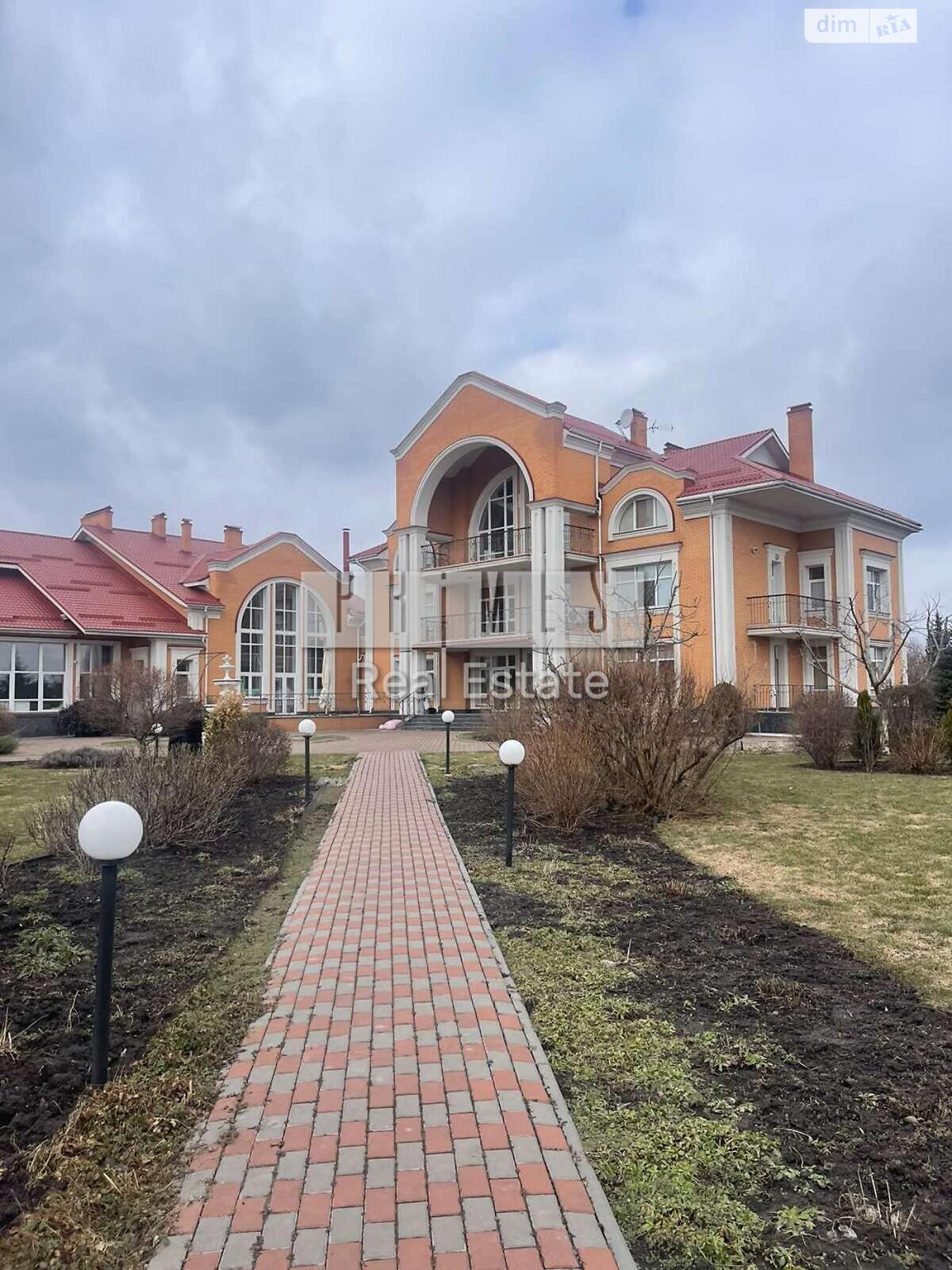 триповерховий будинок, 2500 кв. м, кирпич. Продаж у Гореничах фото 1