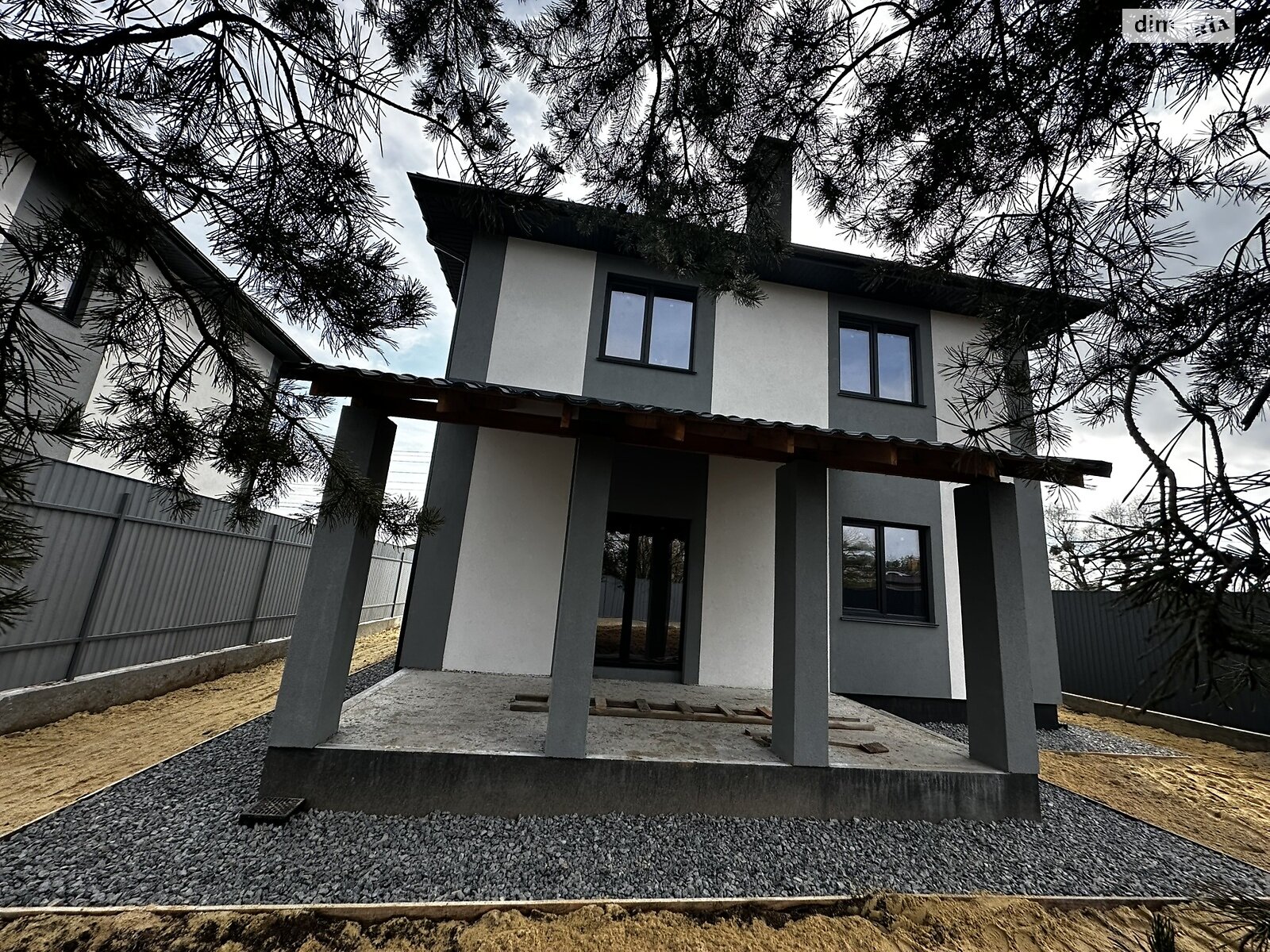 двухэтажный дом с верандой, 150 кв. м, кирпич. Продажа в Гореничах фото 1