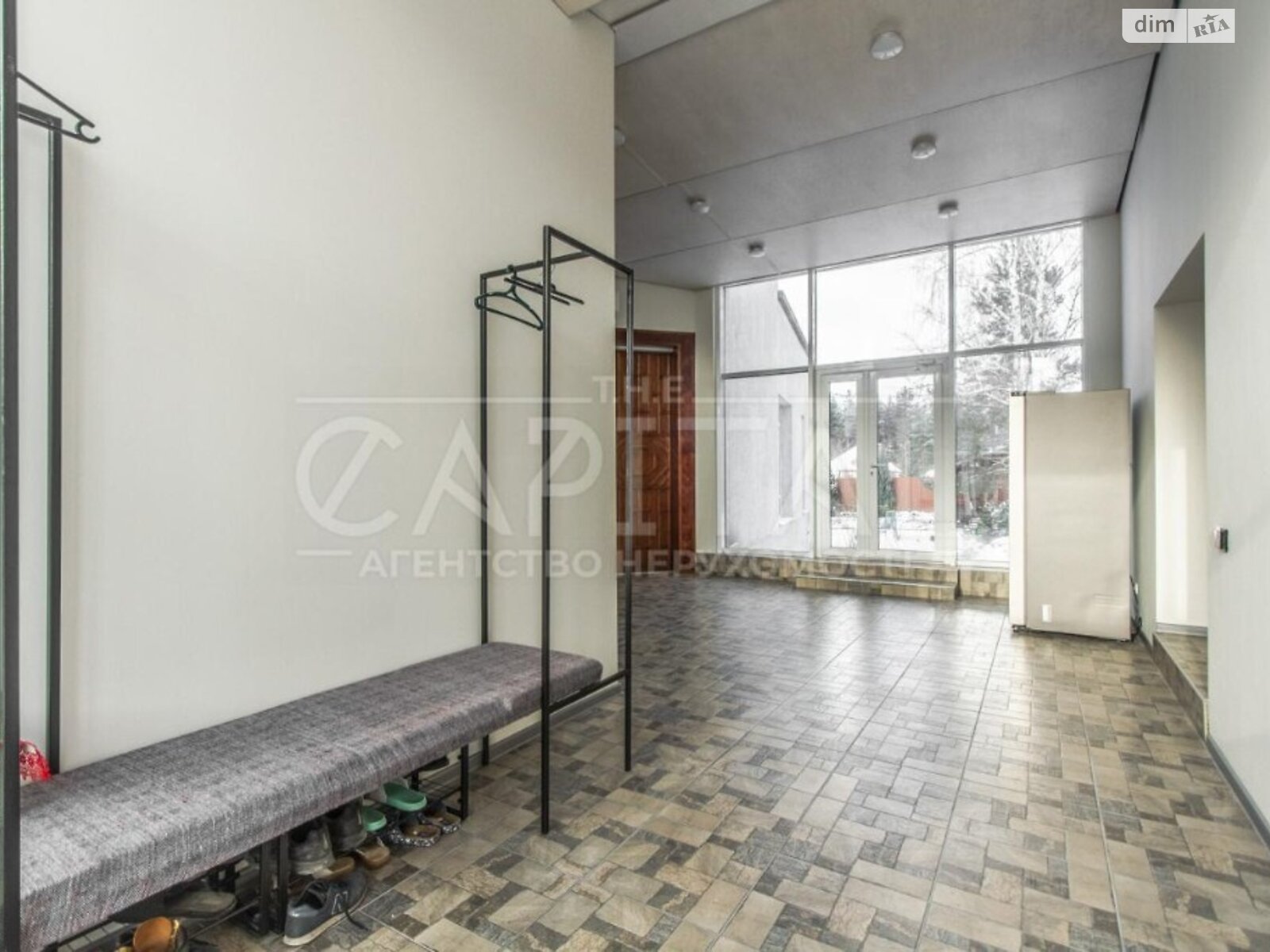 двоповерховий будинок, 600 кв. м, цегла. Продаж у Гореничах фото 1 двоповерховий будинок, 600 кв. м, цегла. Продаж у Гореничах фото 1