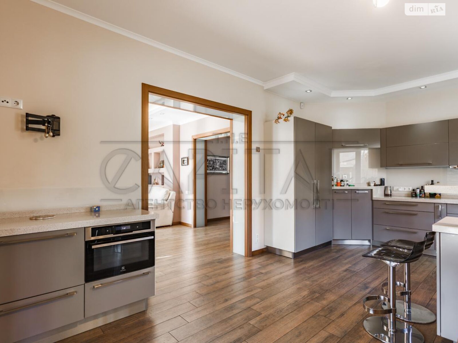 двоповерховий будинок з гаражем, 294.1 кв. м, цегла. Продаж у Гореничах фото 1 двоповерховий будинок з гаражем, 294.1 кв. м, цегла. Продаж у Гореничах фото 1