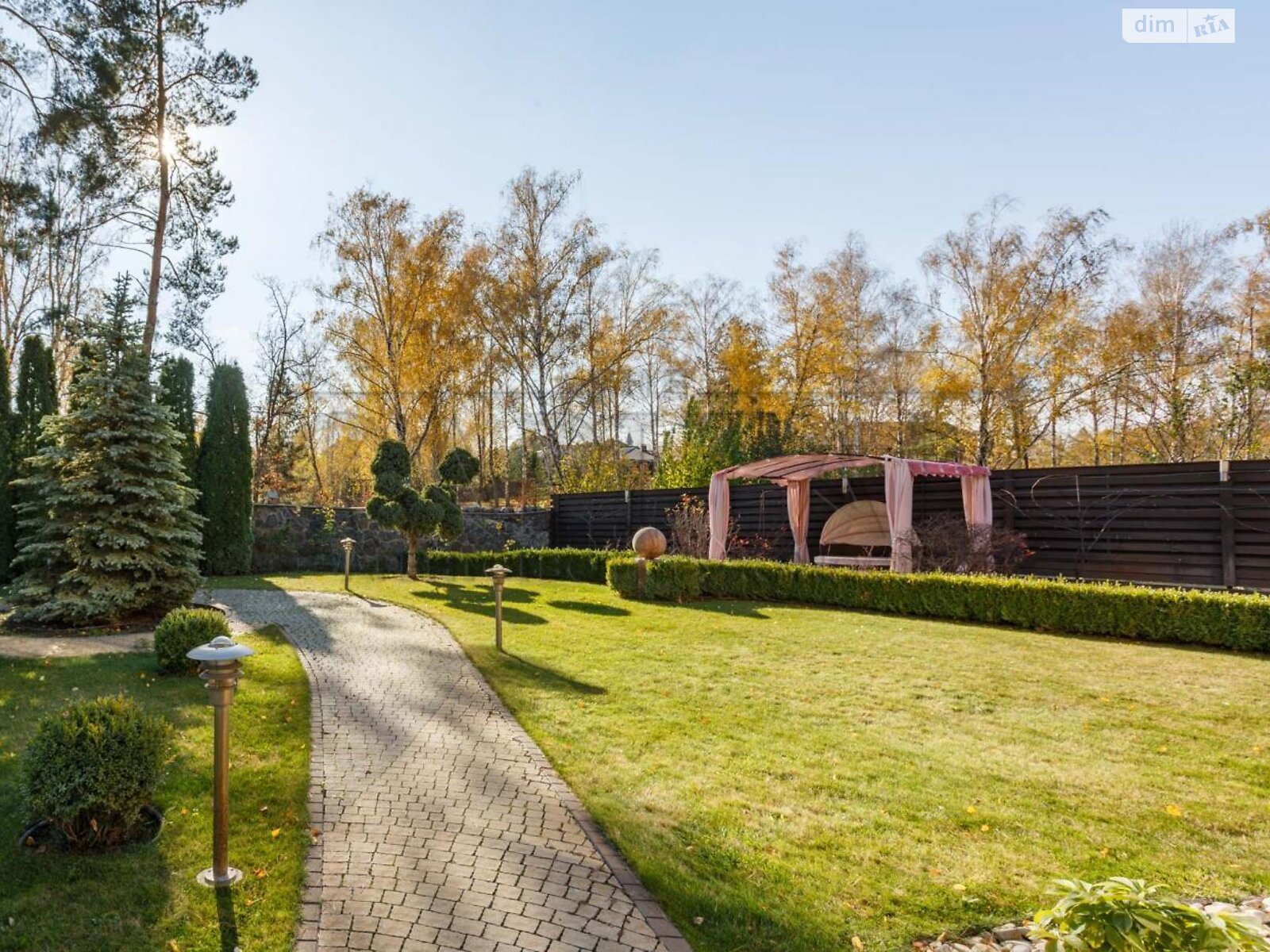 двоповерховий будинок з гаражем, 294.1 кв. м, цегла. Продаж у Гореничах фото 1 двоповерховий будинок з гаражем, 294.1 кв. м, цегла. Продаж у Гореничах фото 1