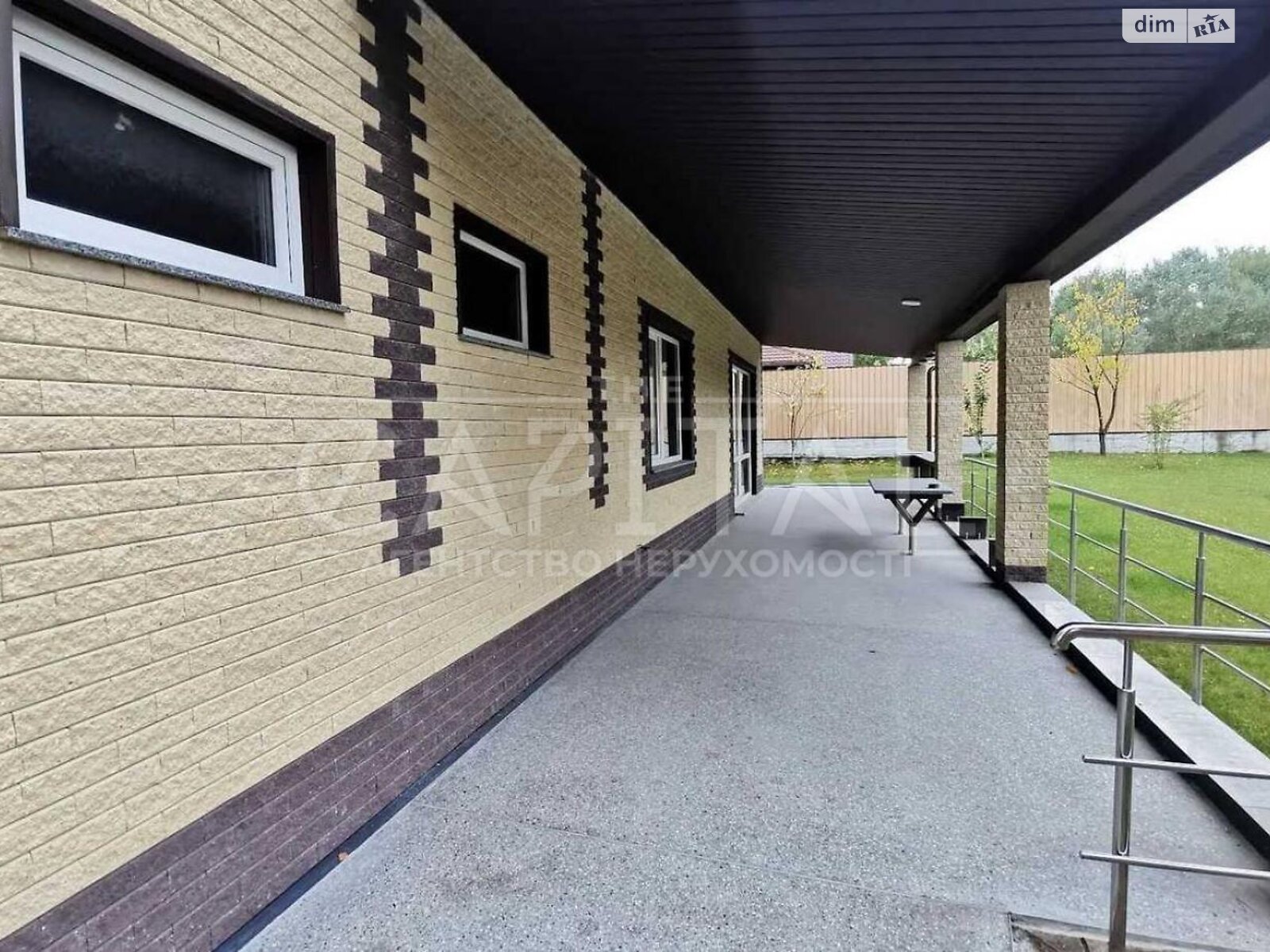 двухэтажный дом с гаражом, 218 кв. м, кирпич. Продажа в Гореничах фото 1 двухэтажный дом с гаражом, 218 кв. м, кирпич. Продажа в Гореничах фото 1