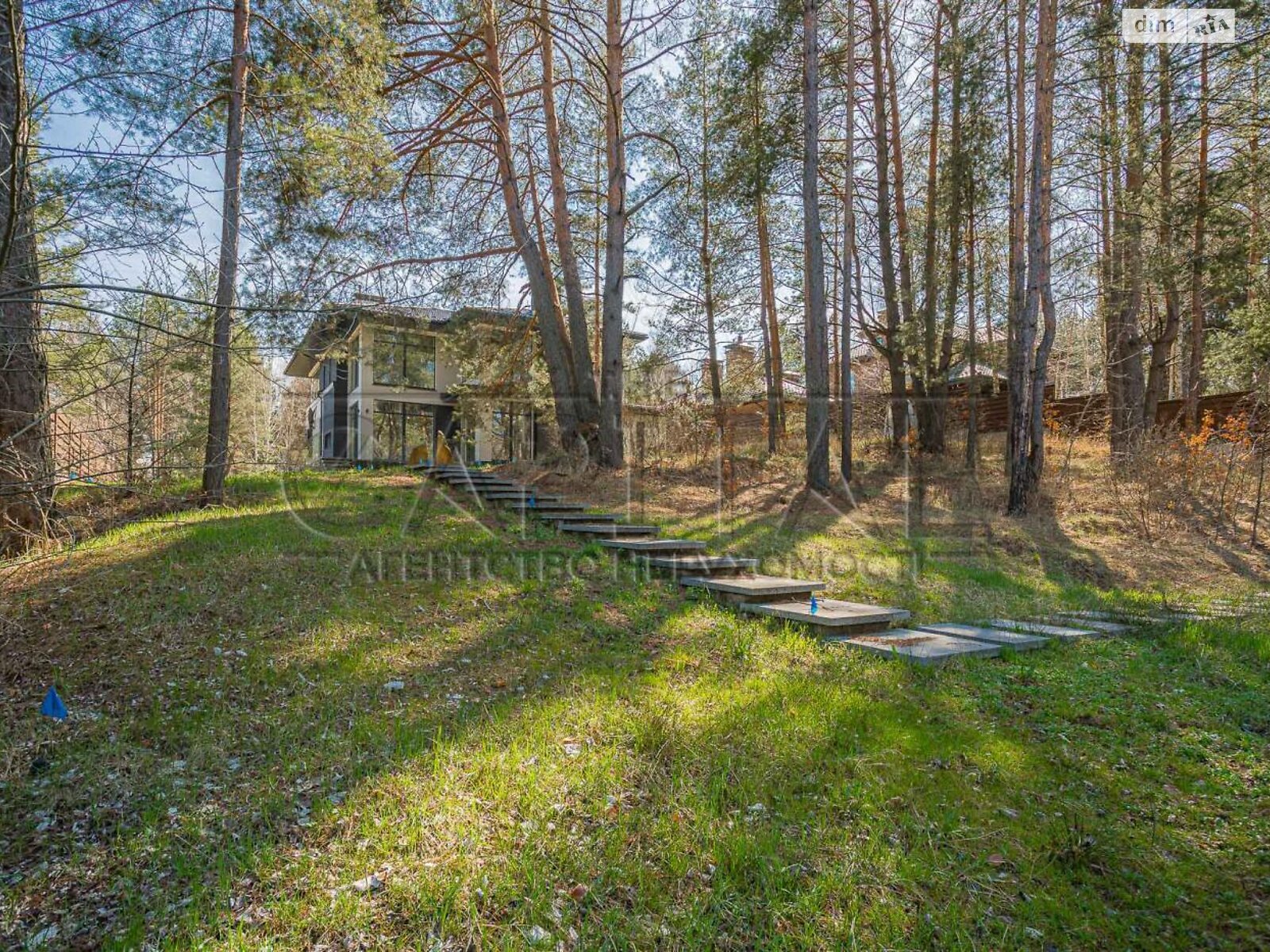 двухэтажный дом с верандой, 285 кв. м, кирпич. Продажа в Гореничах фото 1 двухэтажный дом с верандой, 285 кв. м, кирпич. Продажа в Гореничах фото 1