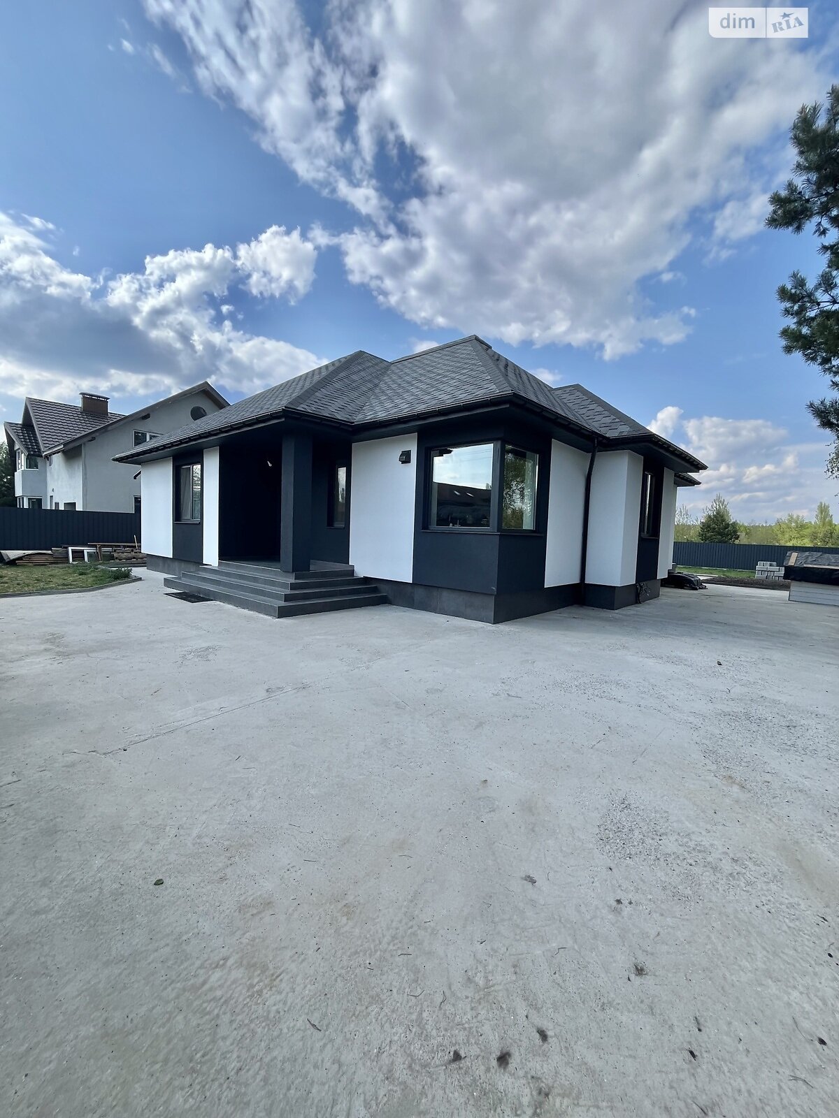 одноэтажный дом с ремонтом, 115 кв. м, газобетон. Продажа в Гореничах фото 1 одноэтажный дом с ремонтом, 115 кв. м, газобетон. Продажа в Гореничах фото 1