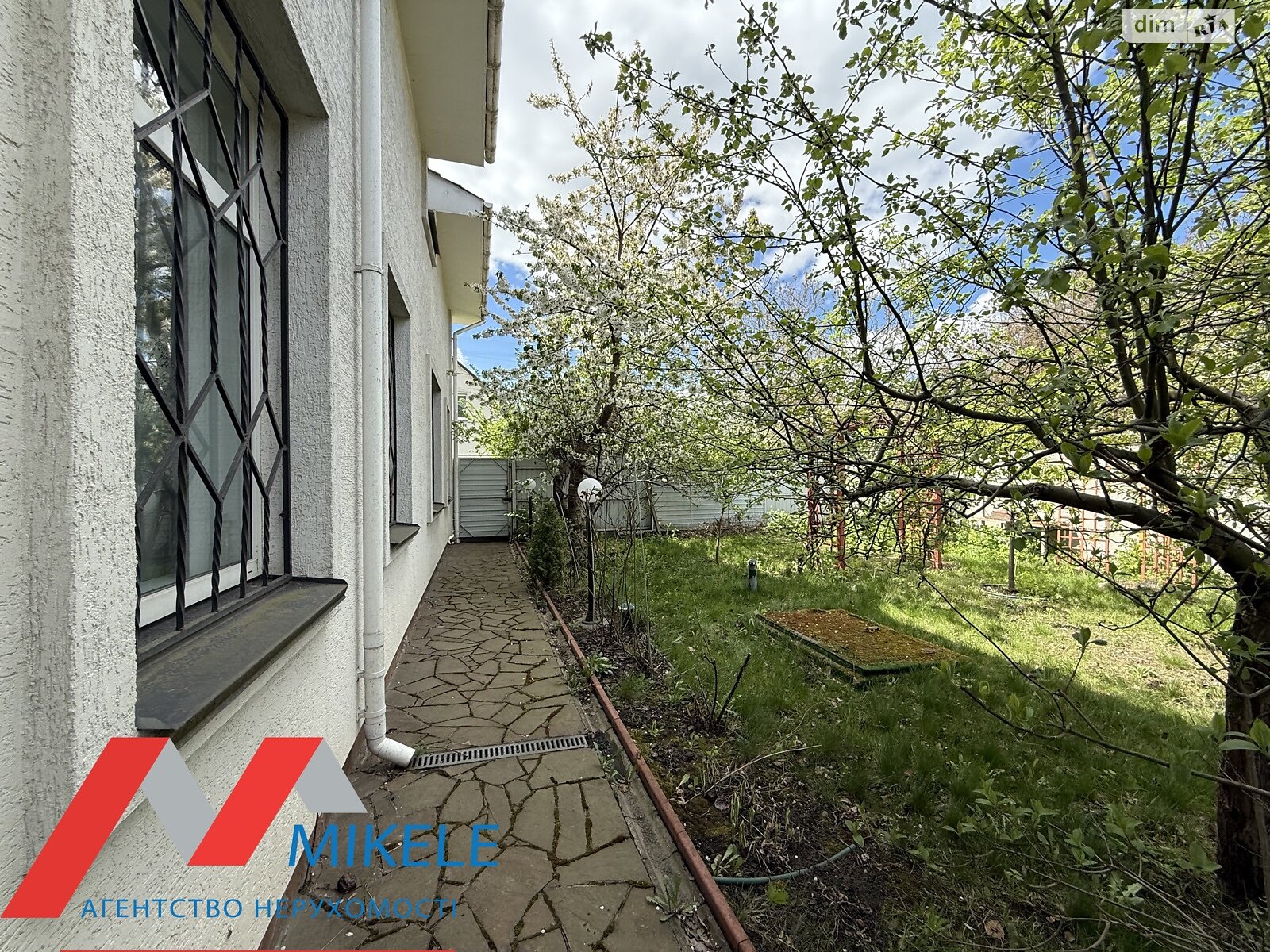 двухэтажный дом с гаражом, 265.3 кв. м, кирпич. Продажа в Гореничах фото 1 двухэтажный дом с гаражом, 265.3 кв. м, кирпич. Продажа в Гореничах фото 1