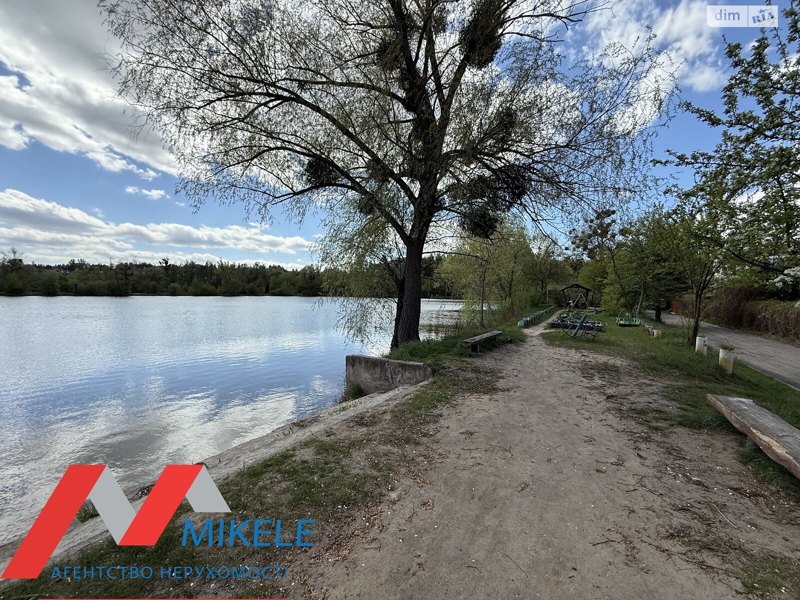двухэтажный дом с гаражом, 265.3 кв. м, кирпич. Продажа в Гореничах фото 1 двухэтажный дом с гаражом, 265.3 кв. м, кирпич. Продажа в Гореничах фото 1