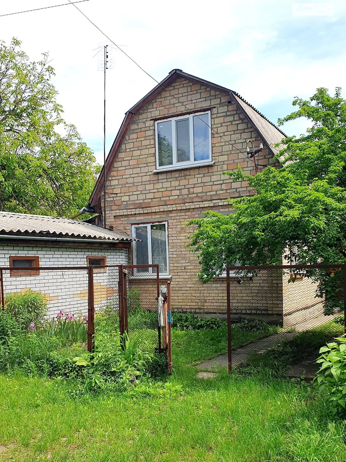 двухэтажный дом с верандой, 29.9 кв. м, кирпич. Продажа в Гореничах фото 1