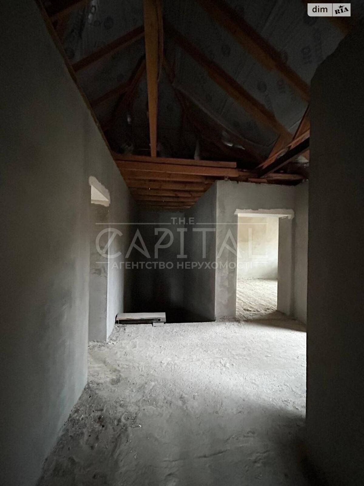 двухэтажный дом с отоплением, 443.7 кв. м, кирпич. Продажа в Гореничах фото 1