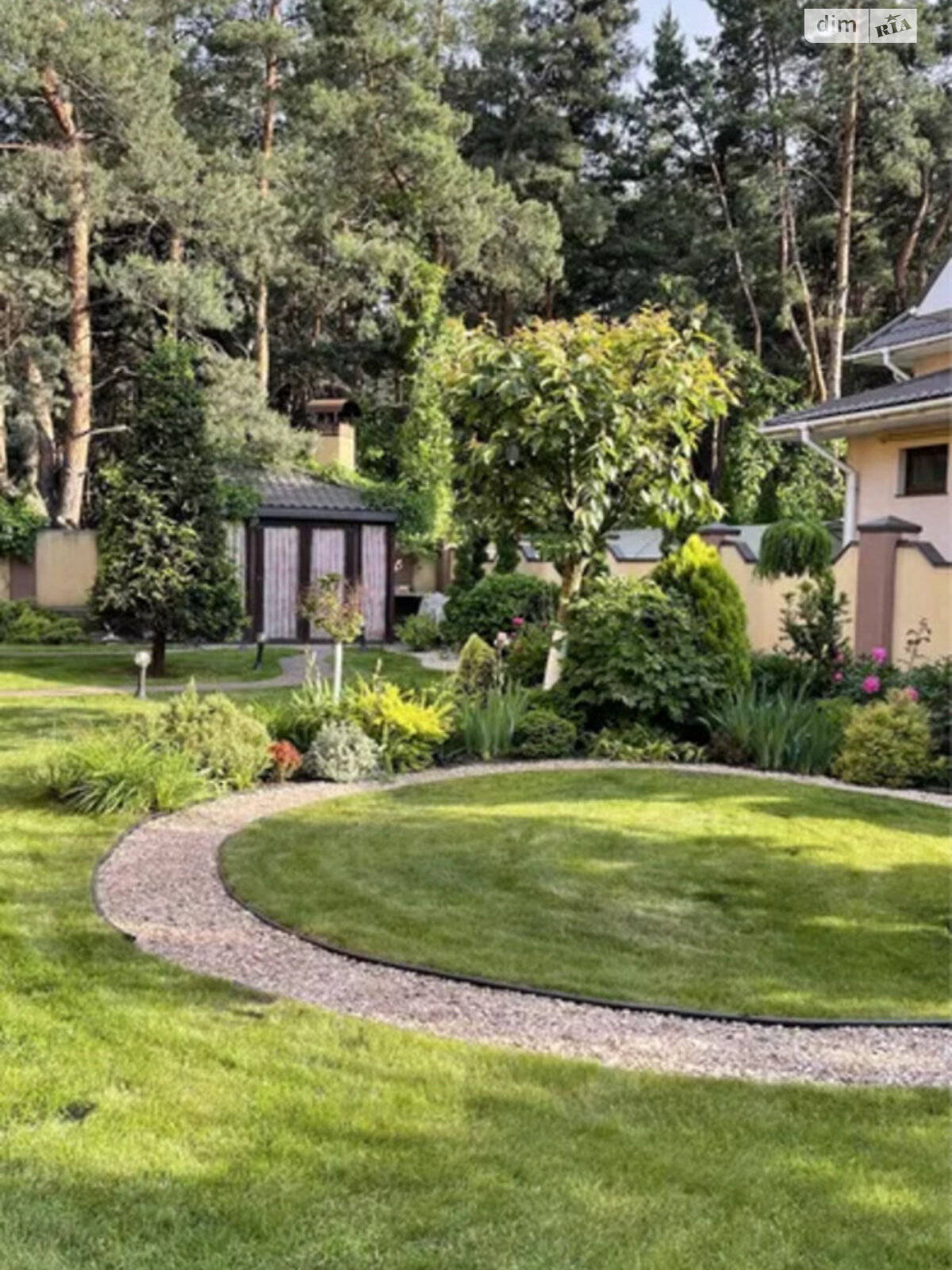 трехэтажный дом с гаражом, 363 кв. м, кирпич. Продажа в Горишних Плавнях фото 1