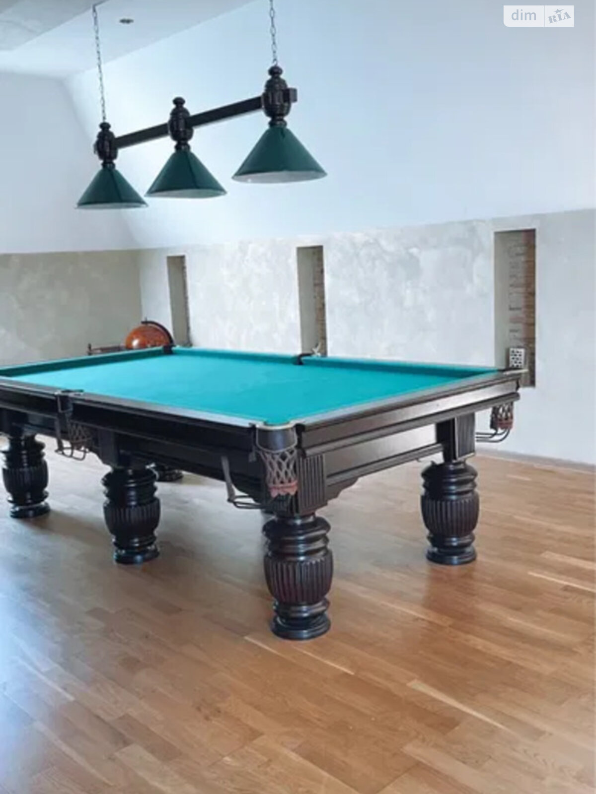 трехэтажный дом с гаражом, 363 кв. м, кирпич. Продажа в Горишних Плавнях фото 1