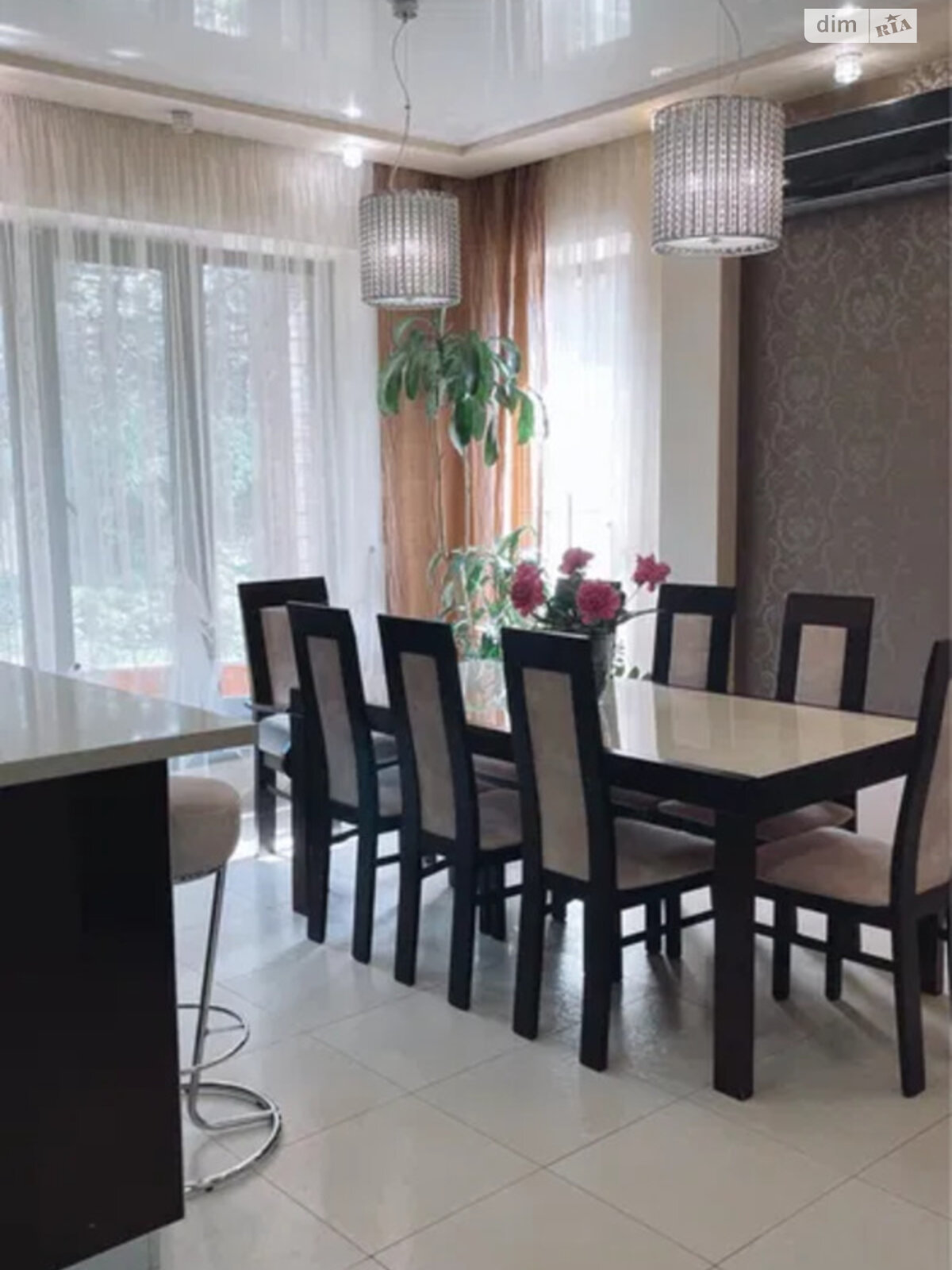 трехэтажный дом с гаражом, 363 кв. м, кирпич. Продажа в Горишних Плавнях фото 1