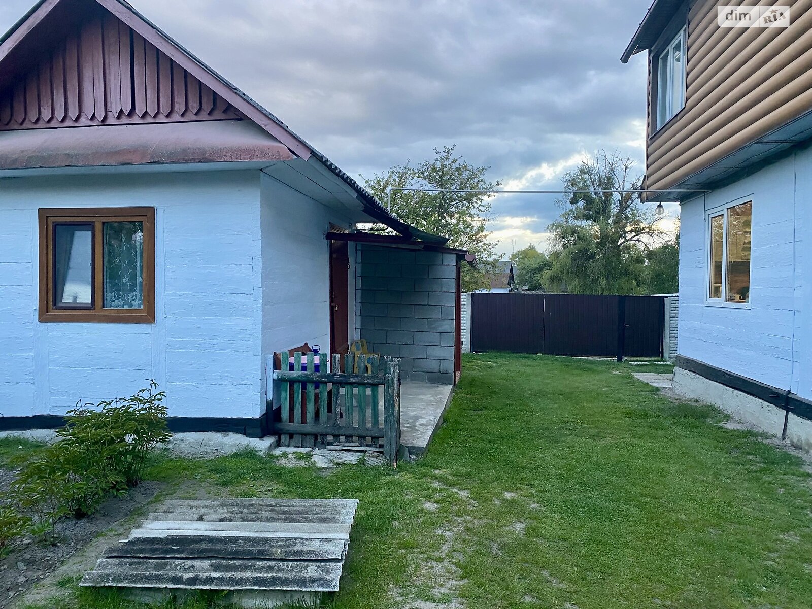 двоповерховий будинок з опаленням, 161.3 кв. м, дерево та цегла. Продаж у Городищі фото 1 двоповерховий будинок з опаленням, 161.3 кв. м, дерево та цегла. Продаж у Городищі фото 1