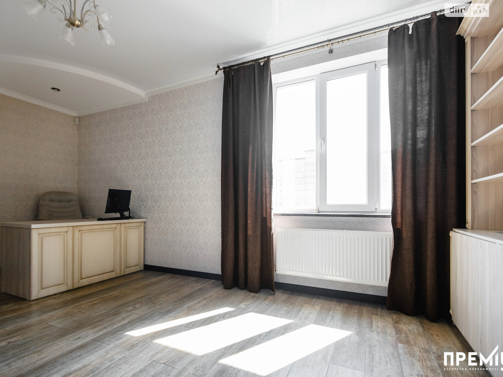 двоповерховий будинок з опаленням, 150 кв. м, цегла. Продаж у Городищі фото 1 двоповерховий будинок з опаленням, 150 кв. м, цегла. Продаж у Городищі фото 1