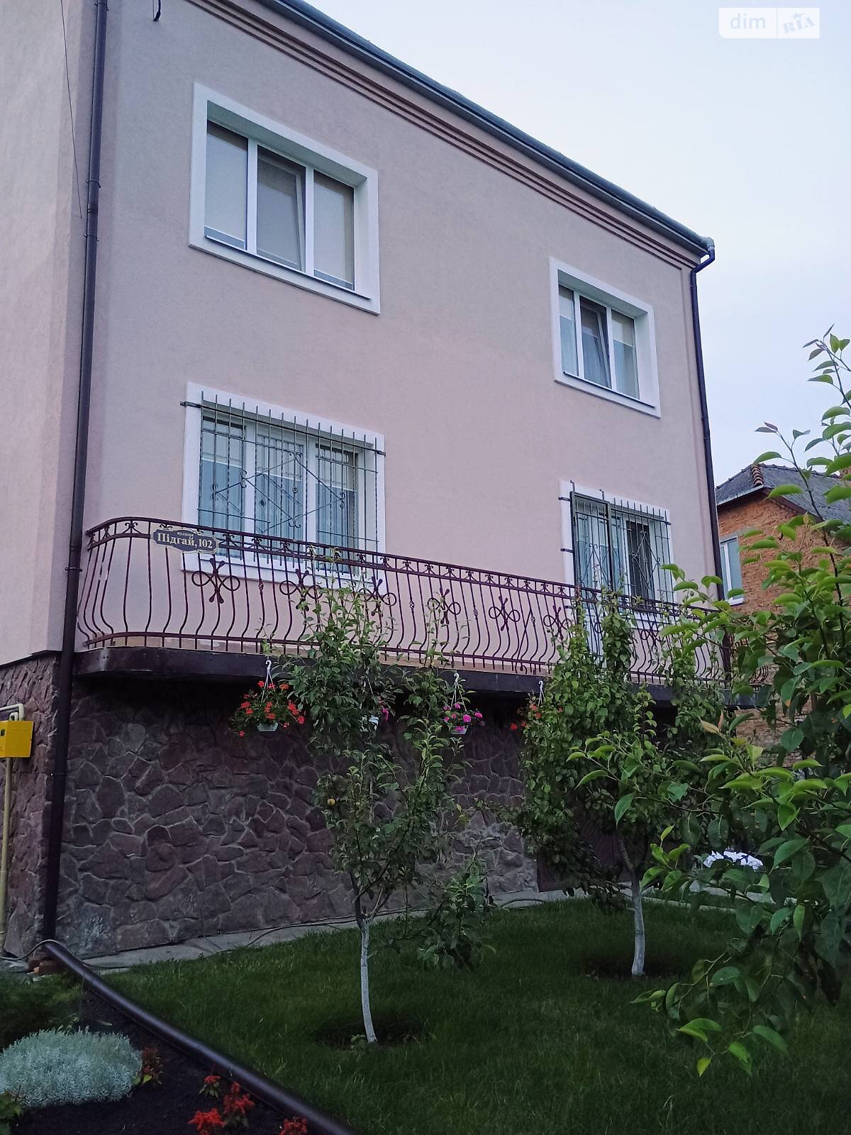 двухэтажный дом с ремонтом, 260 кв. м, кирпич. Продажа в Городке фото 1 двухэтажный дом с ремонтом, 260 кв. м, кирпич. Продажа в Городке фото 1