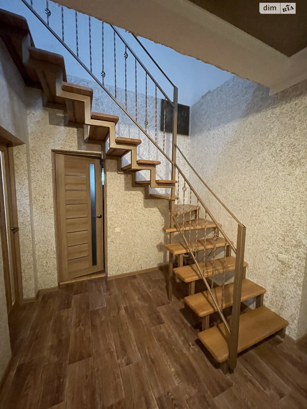 двоповерховий будинок з мансардою, 155 кв. м, цегла. Продаж у Горянівці фото 1 двоповерховий будинок з мансардою, 155 кв. м, цегла. Продаж у Горянівці фото 1