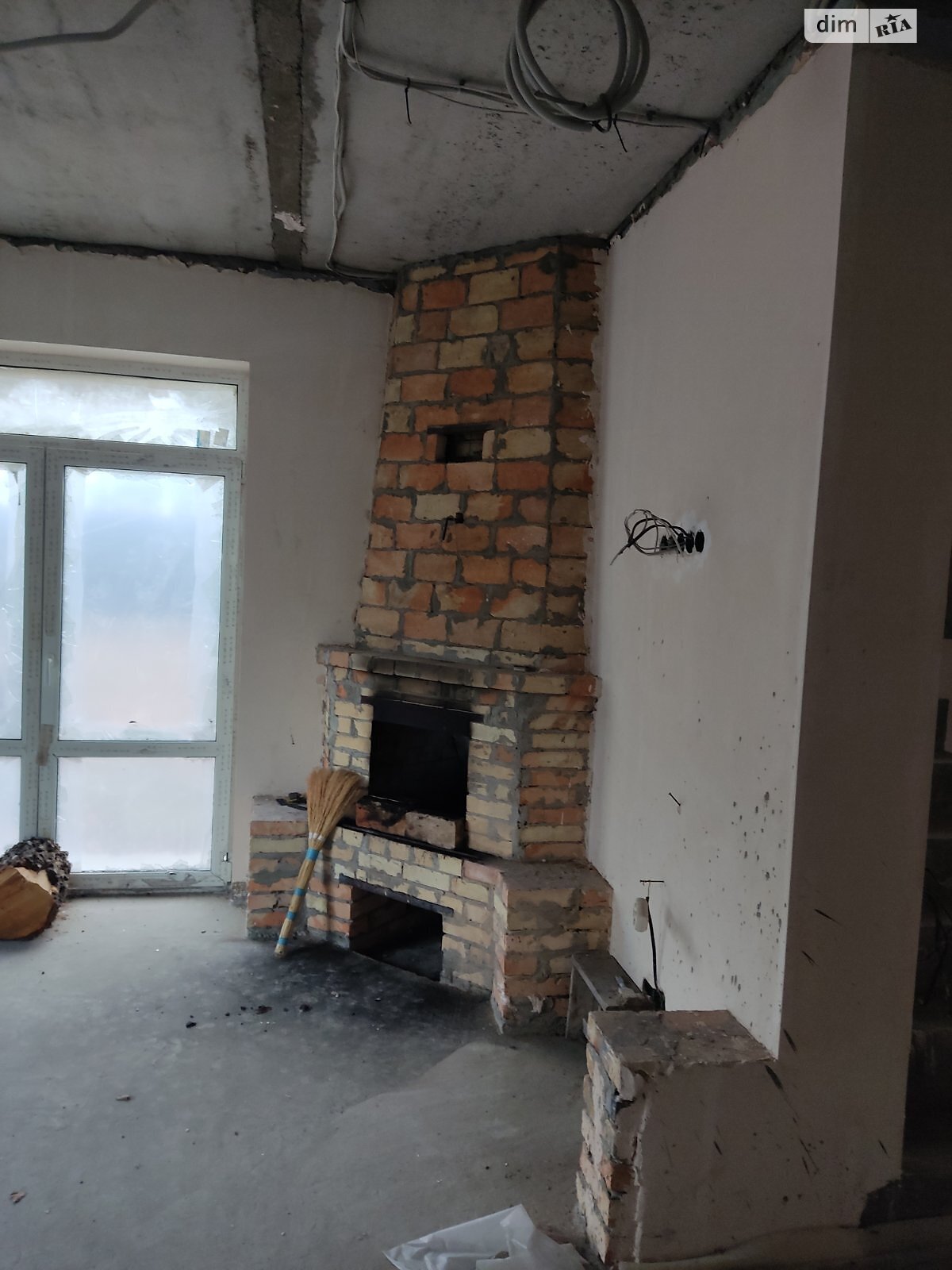 трехэтажный дом с балконом, 257 кв. м, газобетон. Продажа в Гостомеле фото 1 трехэтажный дом с балконом, 257 кв. м, газобетон. Продажа в Гостомеле фото 1