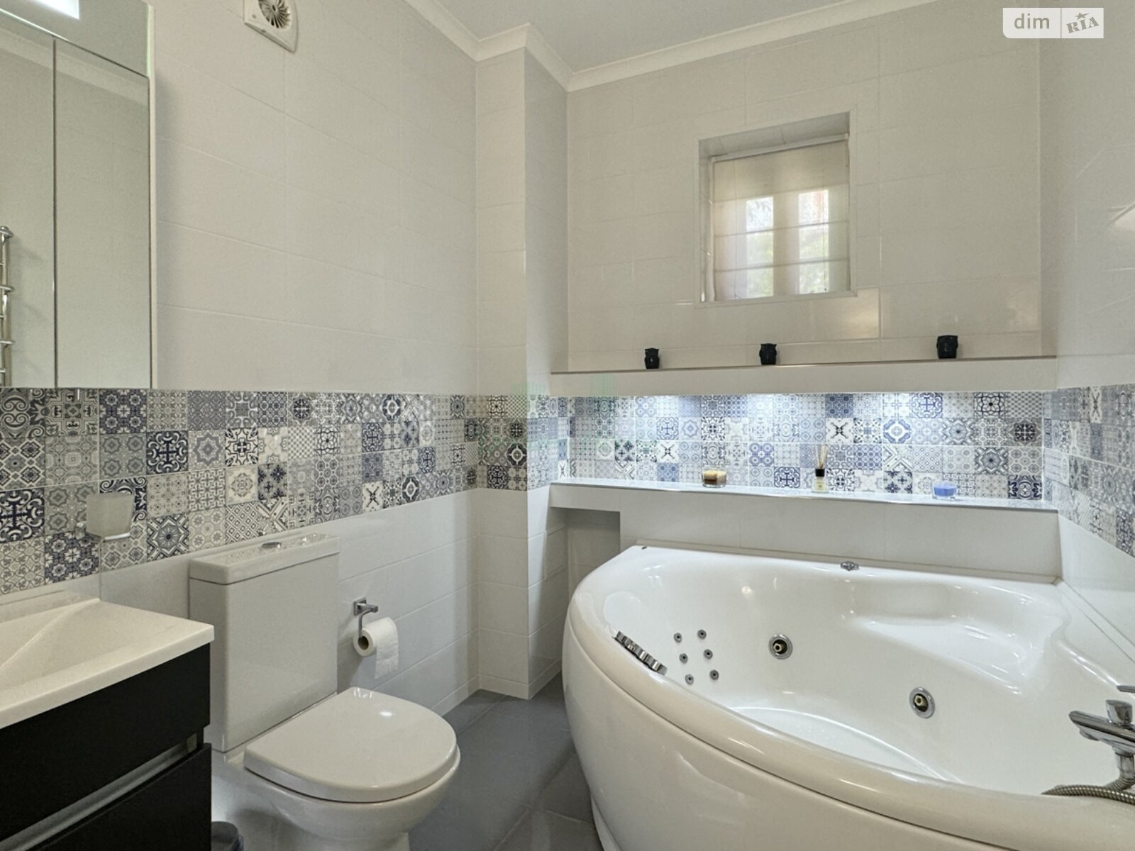двоповерховий будинок бесідка, 297.9 кв. м, цегла. Продаж у Гостомелі фото 1 двоповерховий будинок бесідка, 297.9 кв. м, цегла. Продаж у Гостомелі фото 1