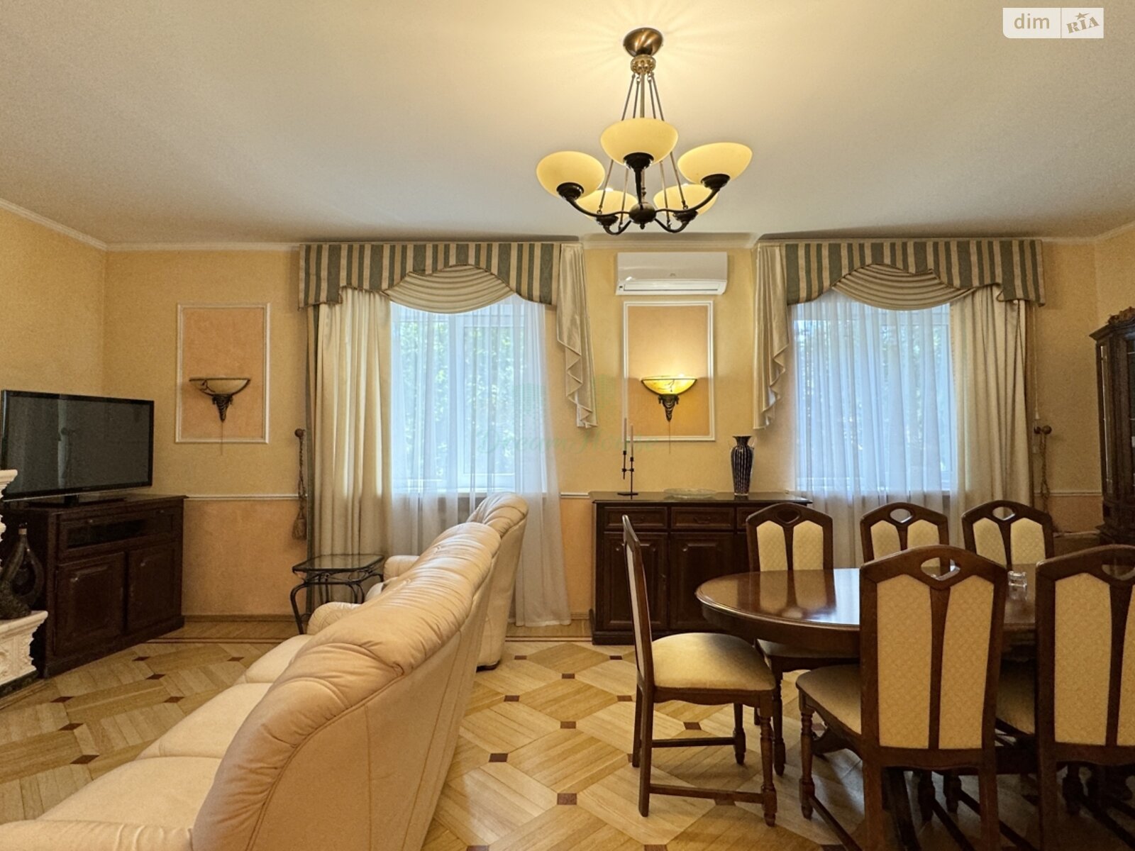 двоповерховий будинок бесідка, 297.9 кв. м, цегла. Продаж у Гостомелі фото 1 двоповерховий будинок бесідка, 297.9 кв. м, цегла. Продаж у Гостомелі фото 1