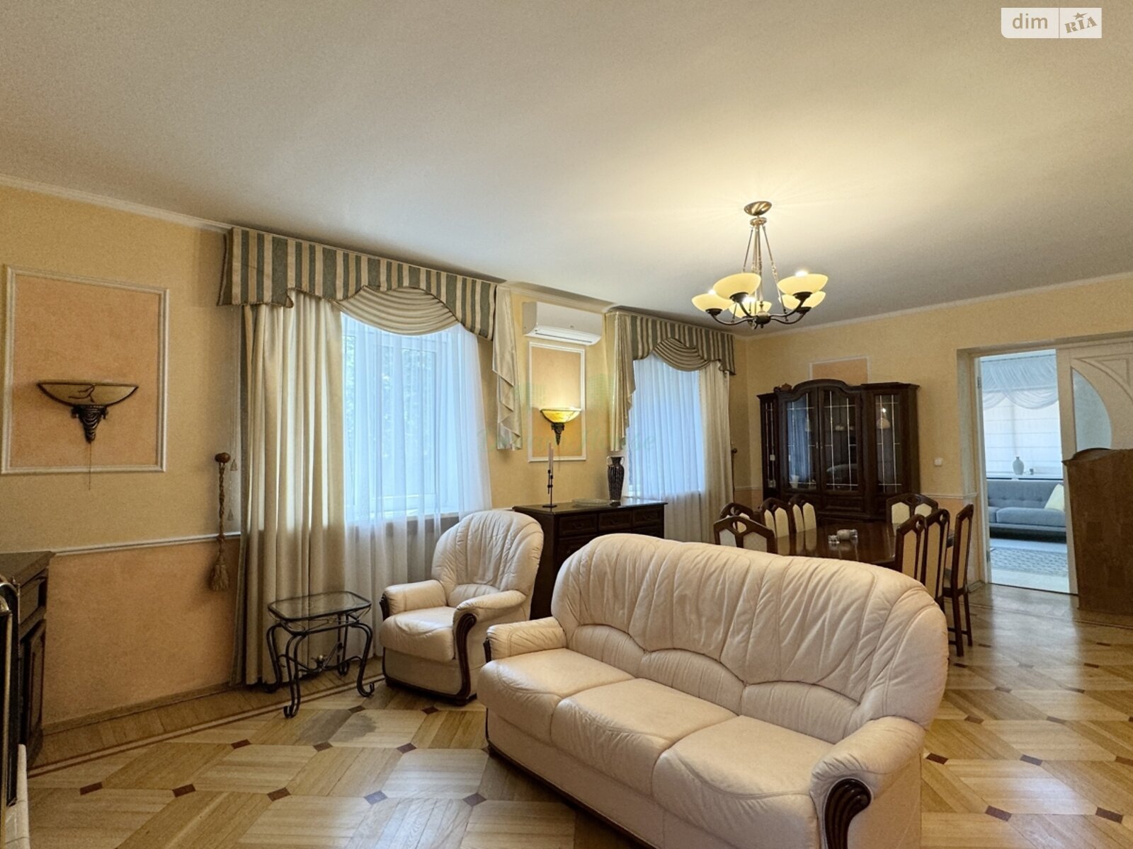 двухэтажный дом беседка, 297.9 кв. м, кирпич. Продажа в Гостомеле фото 1 двухэтажный дом беседка, 297.9 кв. м, кирпич. Продажа в Гостомеле фото 1