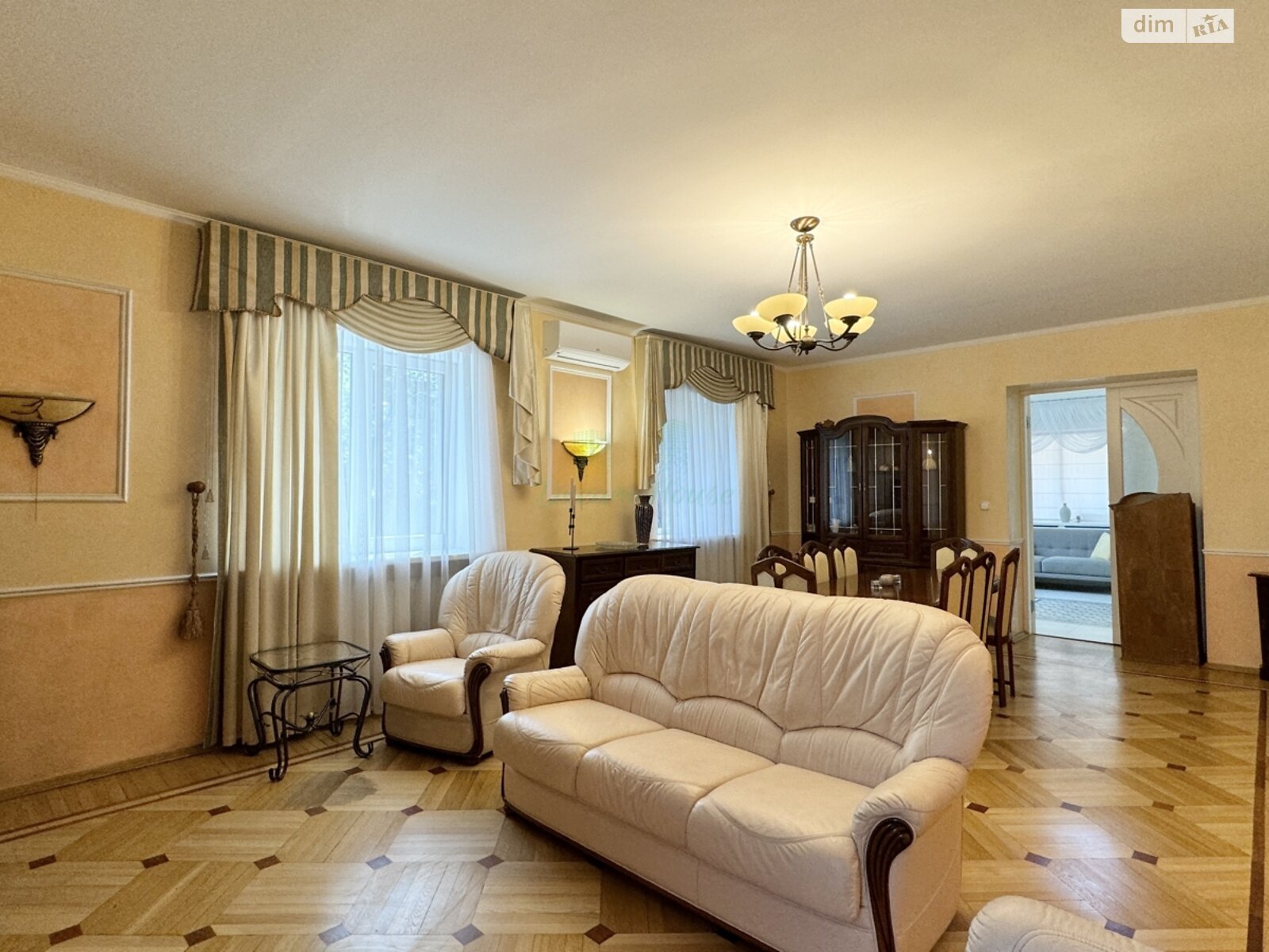 двухэтажный дом с верандой, 297.9 кв. м, кирпич. Продажа в Гостомеле фото 1 двухэтажный дом с верандой, 297.9 кв. м, кирпич. Продажа в Гостомеле фото 1