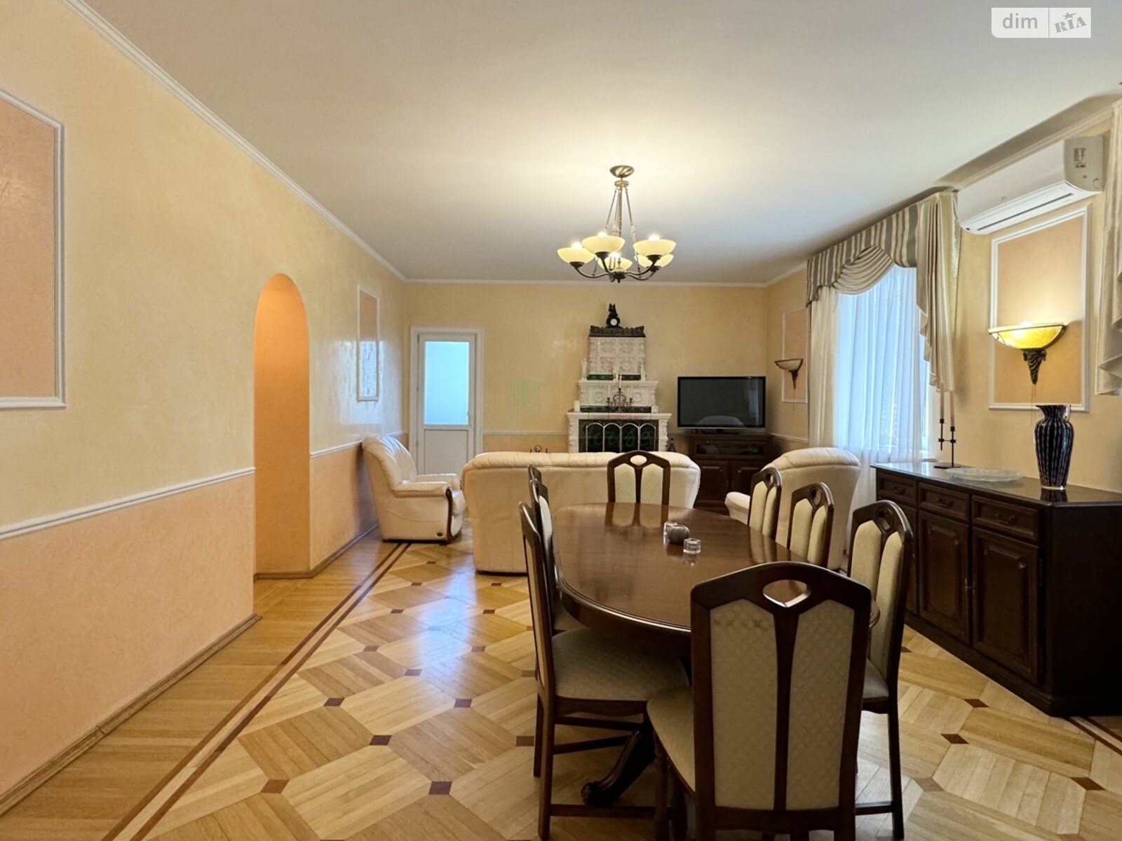 двухэтажный дом с верандой, 297.9 кв. м, кирпич. Продажа в Гостомеле фото 1 двухэтажный дом с верандой, 297.9 кв. м, кирпич. Продажа в Гостомеле фото 1