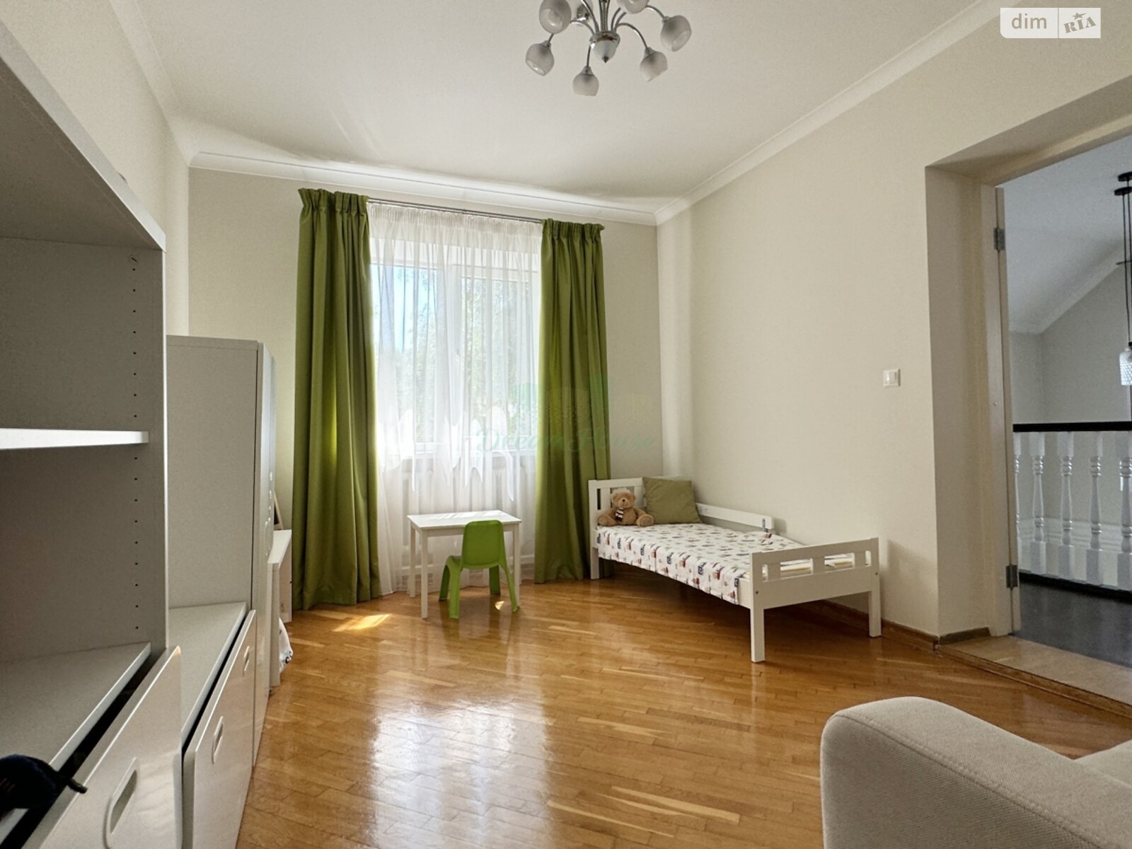 двухэтажный дом с верандой, 297.9 кв. м, кирпич. Продажа в Гостомеле фото 1 двухэтажный дом с верандой, 297.9 кв. м, кирпич. Продажа в Гостомеле фото 1