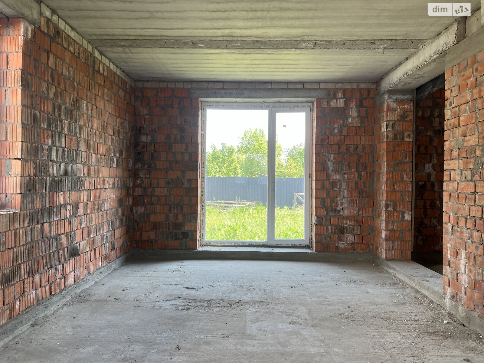 двухэтажный дом с балконом, 143 кв. м, керамический кирпич. Продажа в Гостомеле фото 1 двухэтажный дом с балконом, 143 кв. м, керамический кирпич. Продажа в Гостомеле фото 1