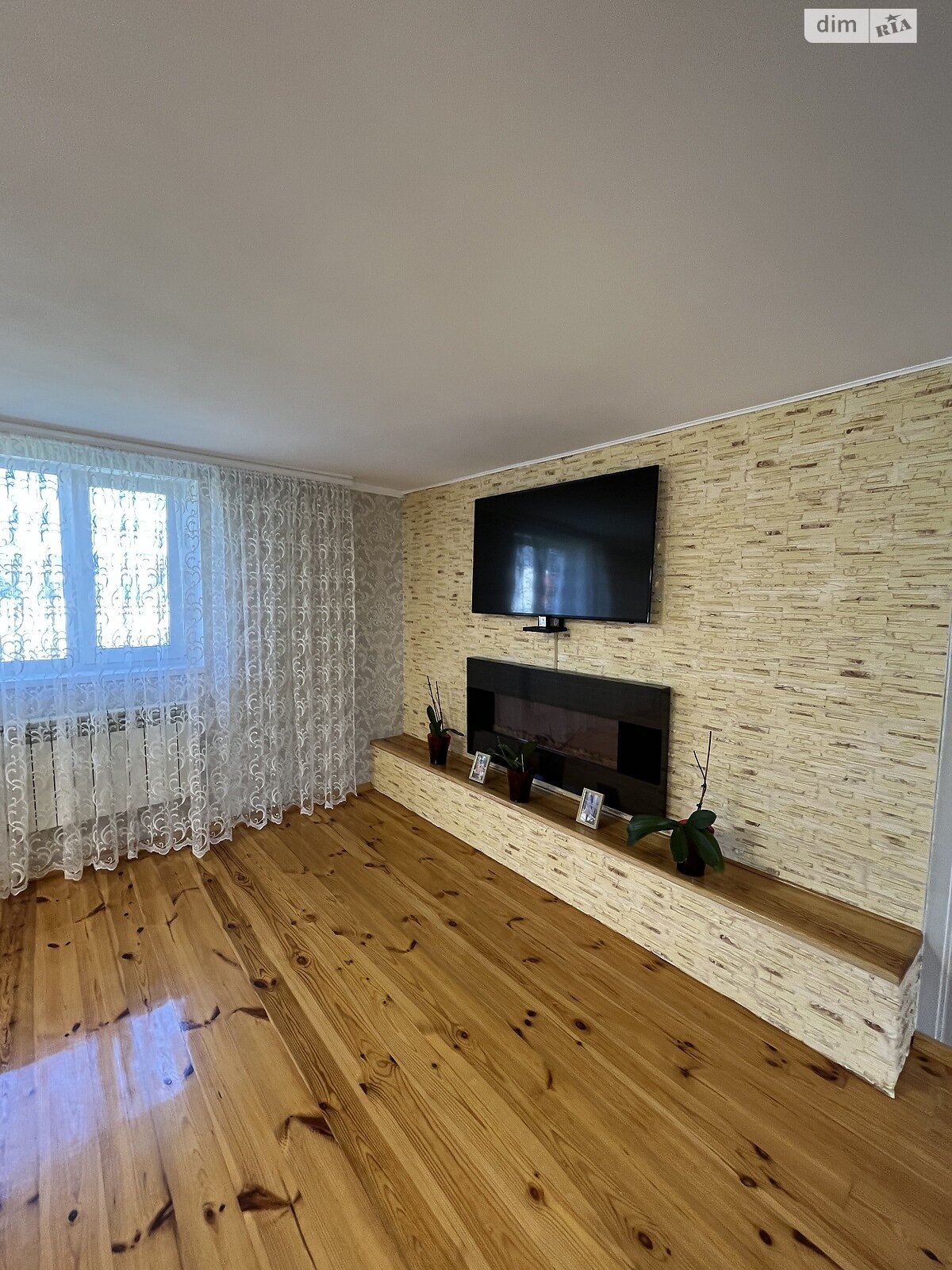 двухэтажный дом с гаражом, 157.1 кв. м, дерево и кирпич. Продажа в Гостомеле фото 1 двухэтажный дом с гаражом, 157.1 кв. м, дерево и кирпич. Продажа в Гостомеле фото 1