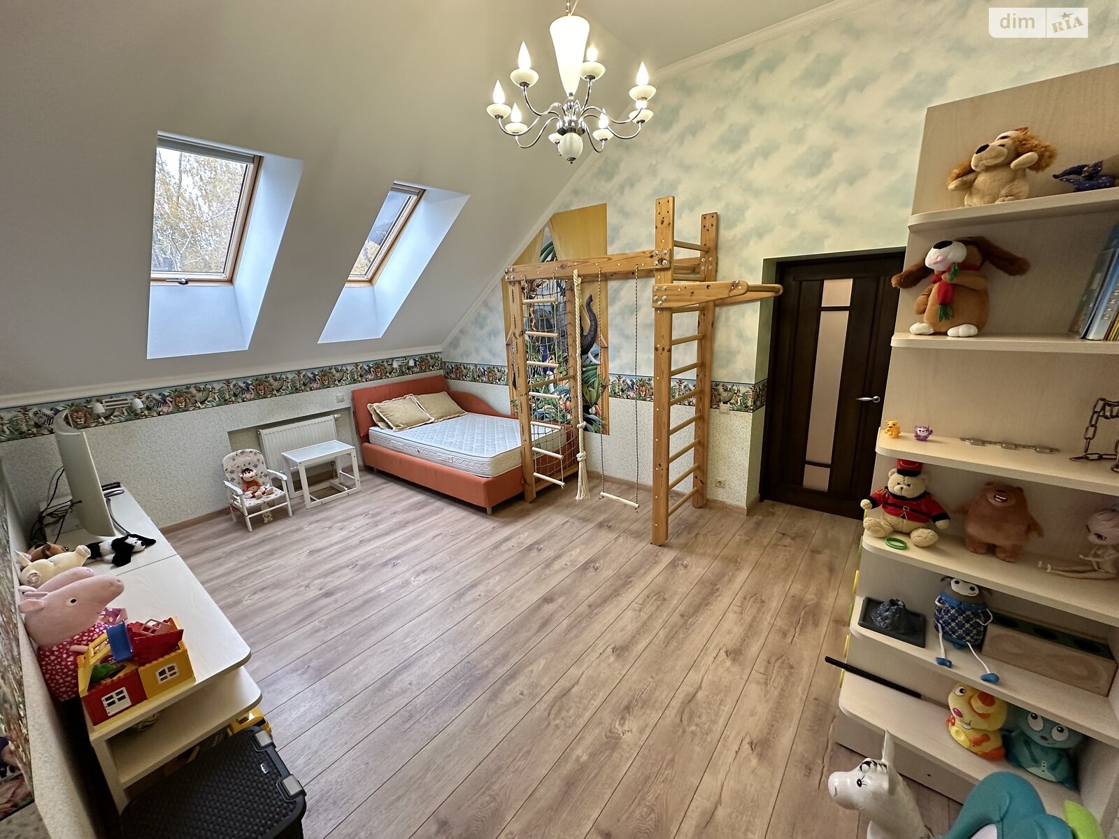 двухэтажный дом, 500 кв. м, кирпич. Продажа в Гостомеле фото 1 двухэтажный дом, 500 кв. м, кирпич. Продажа в Гостомеле фото 1