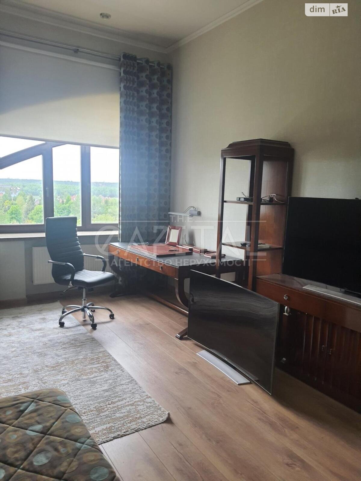 трехэтажный дом беседка, 500 кв. м, кирпич. Продажа в Гостомеле фото 1