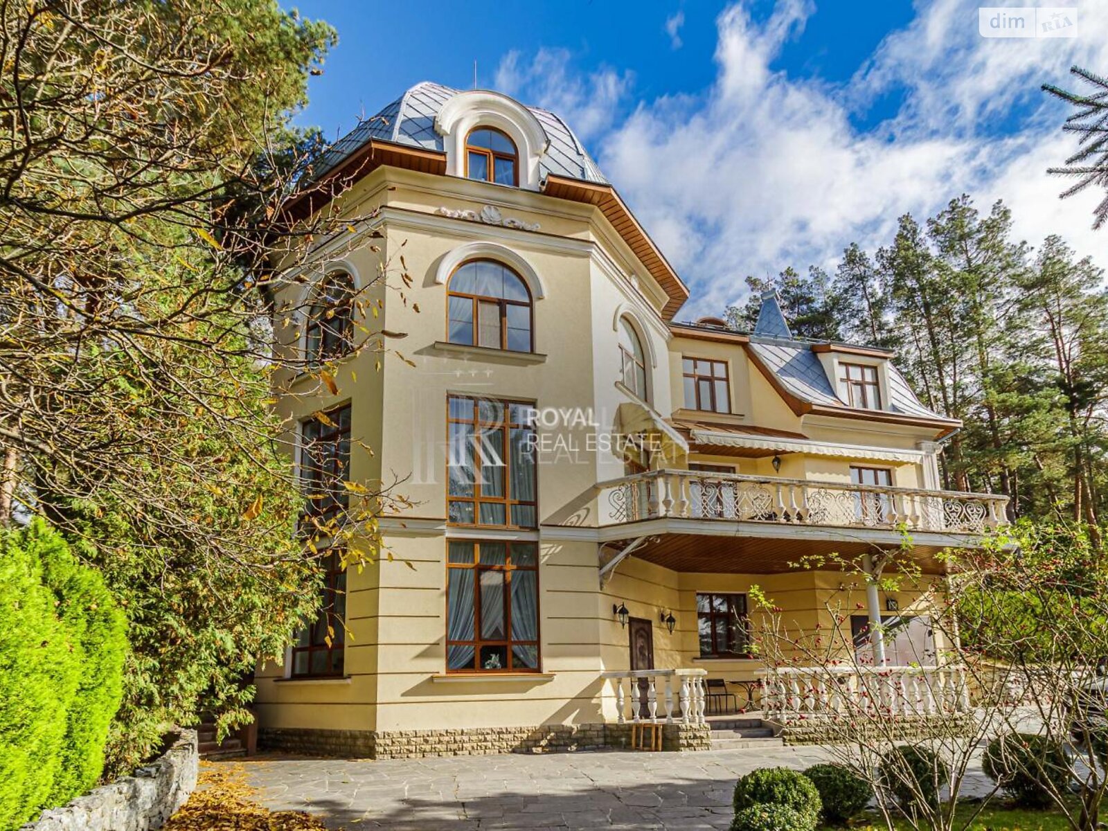 трехэтажный дом с верандой, 500 кв. м, кирпич. Продажа в Гостомеле фото 1
