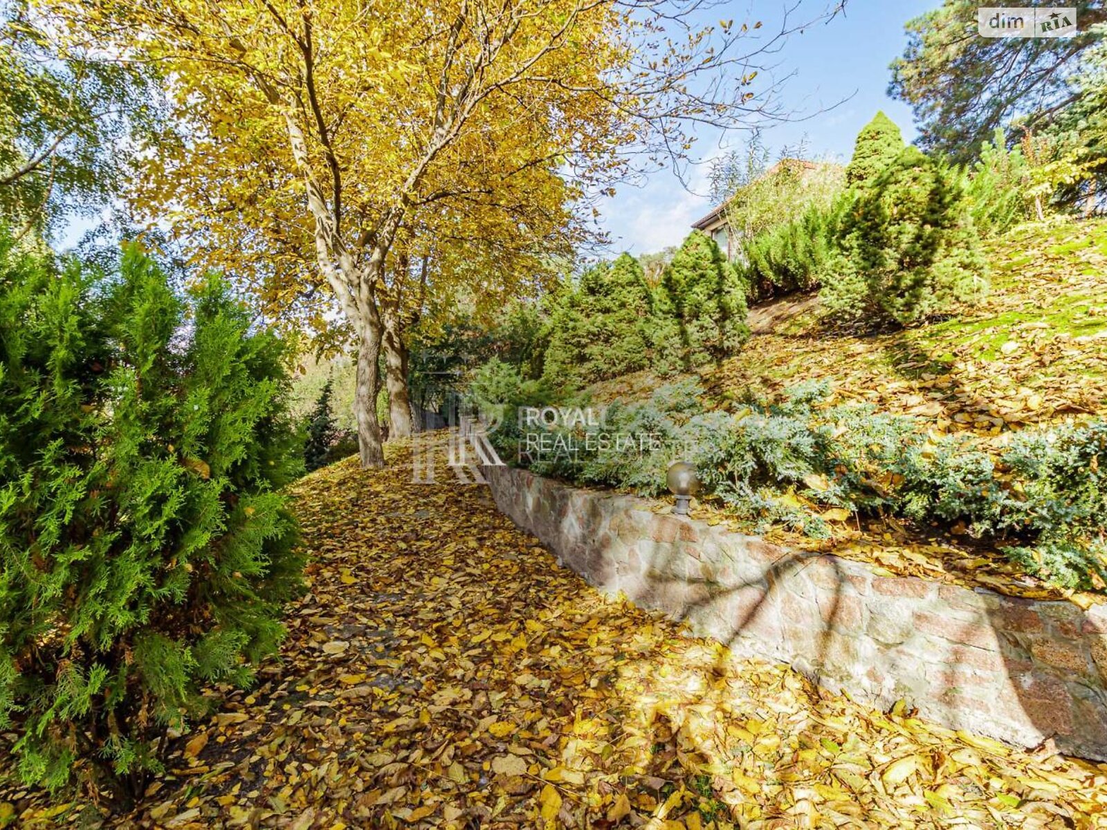 трехэтажный дом с верандой, 500 кв. м, кирпич. Продажа в Гостомеле фото 1